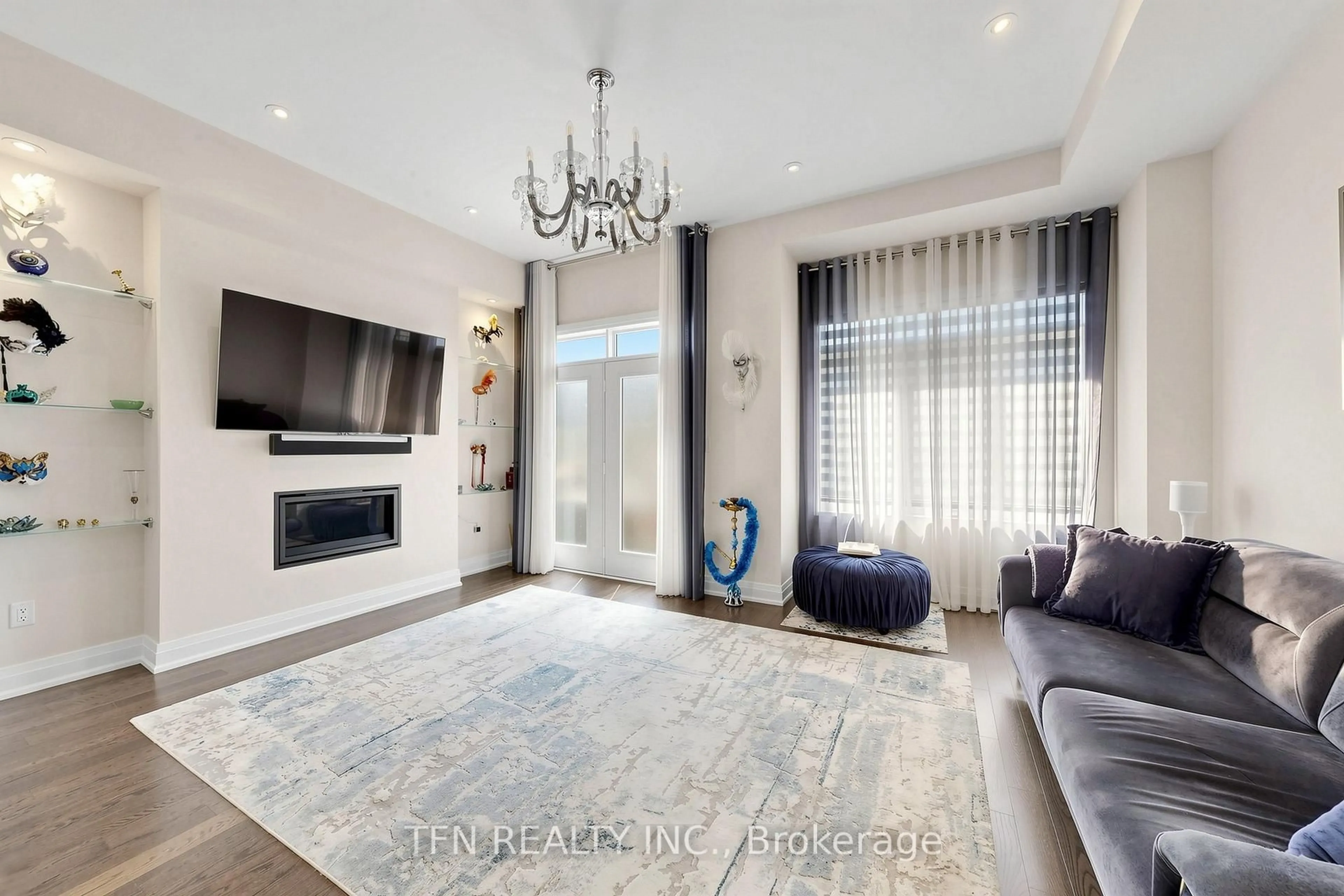 Unknown for 30 Hesperus Rd, Vaughan Ontario L4J 0K3
