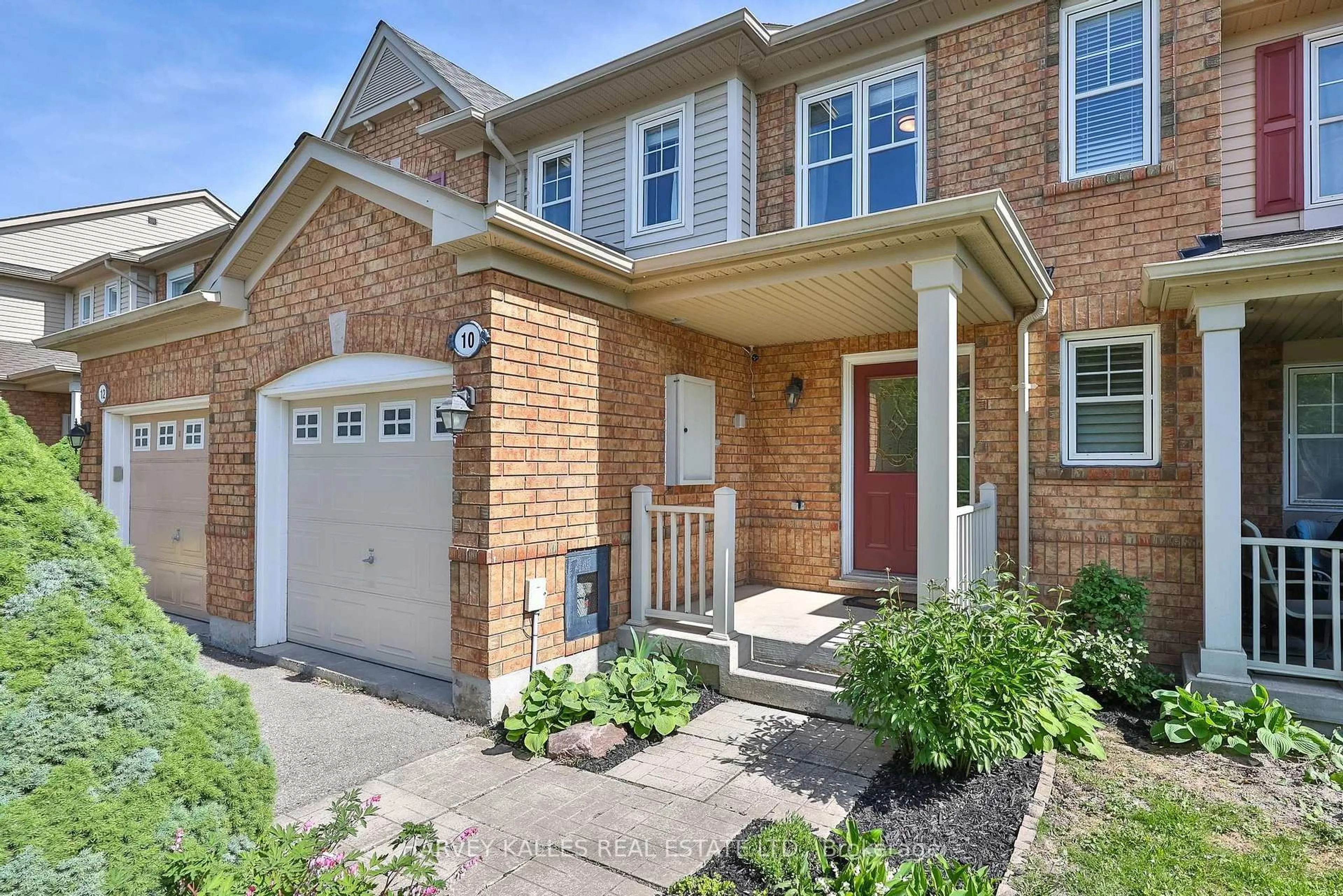 Home with brick exterior material, street for 10 Dougherty Cres, Whitchurch-Stouffville Ontario L4A 0A3