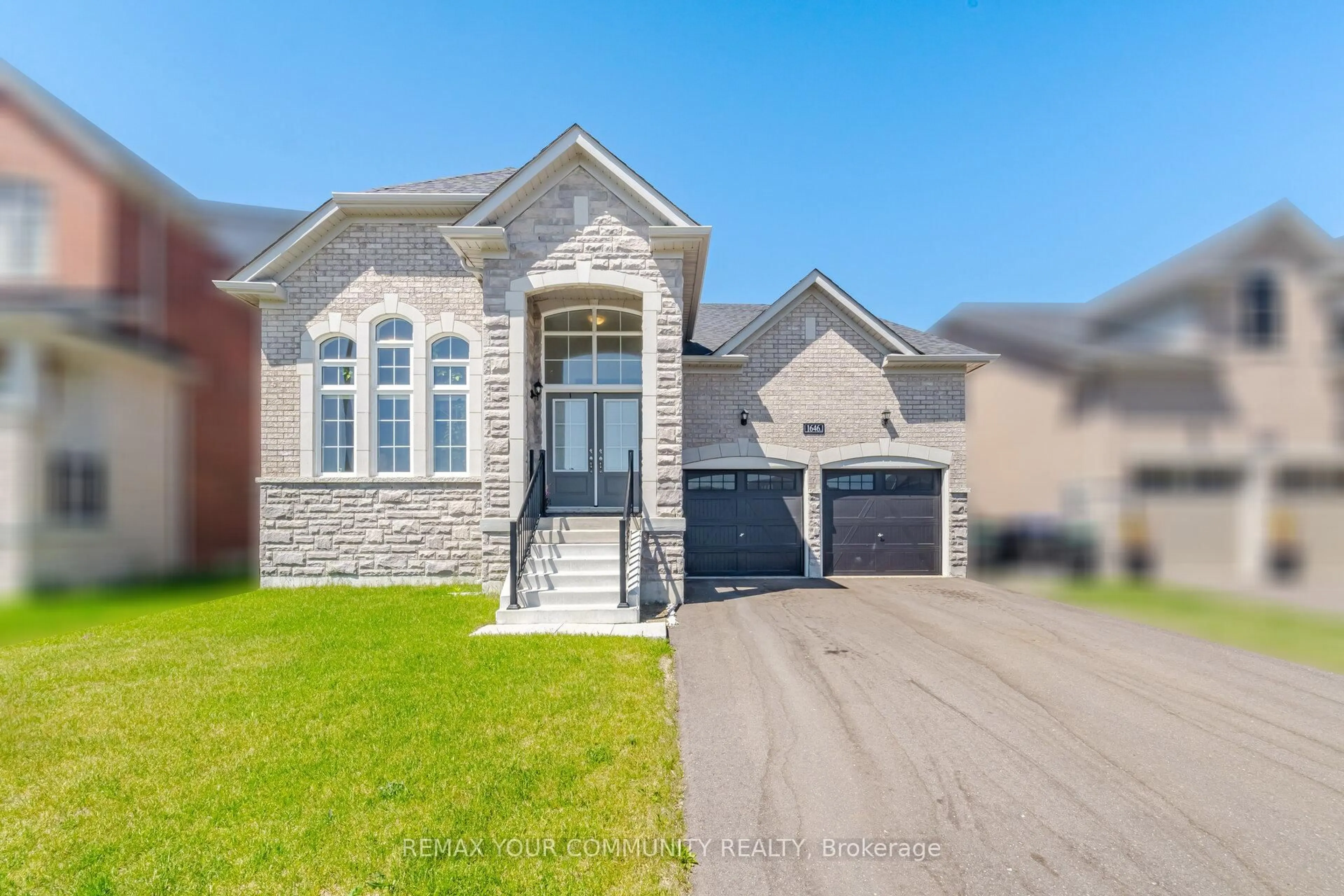 Home with brick exterior material, street for 1646 Webster Blvd, Innisfil Ontario L9S 0P7