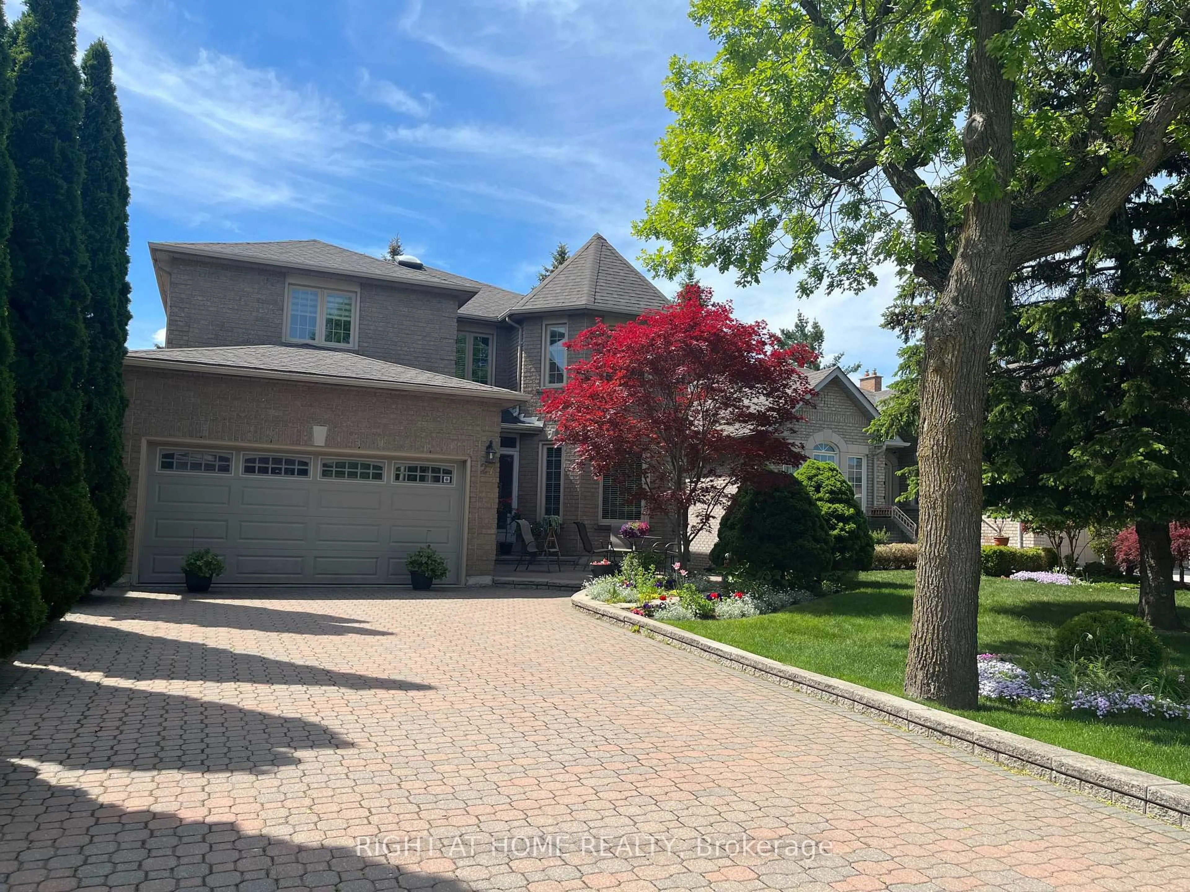 Unknown for 27 Addison St, Richmond Hill Ontario L4C 9N1