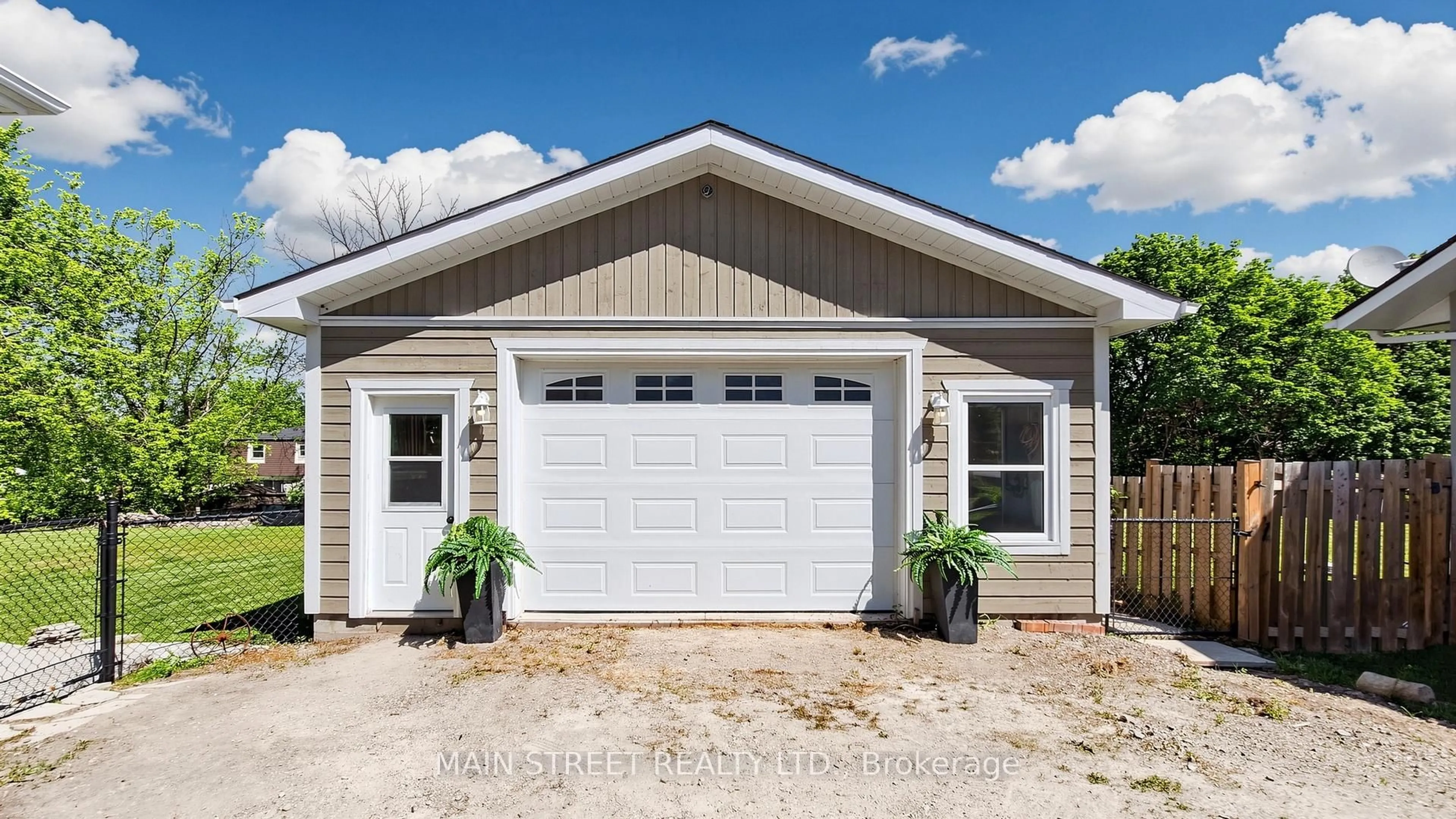 Unknown for 10292 Ravenshoe Rd, Georgina Ontario L0C 1L0
