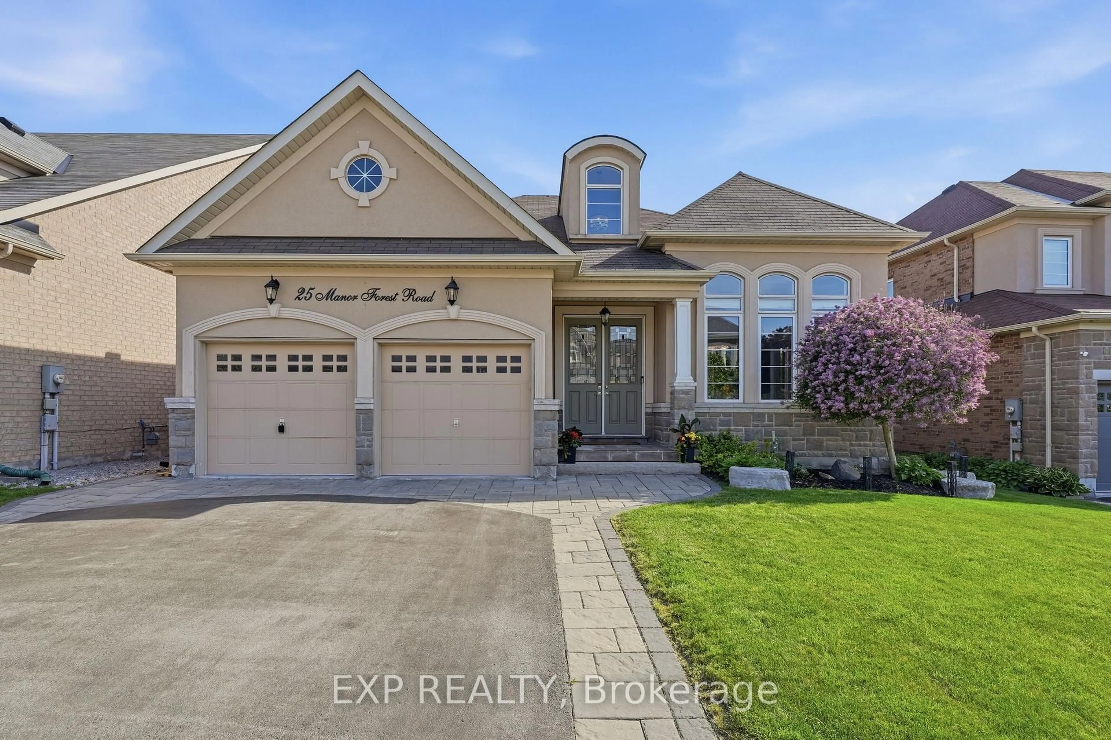 Unknown for 25 Manor Forest Rd, East Gwillimbury Ontario L0G 1M0