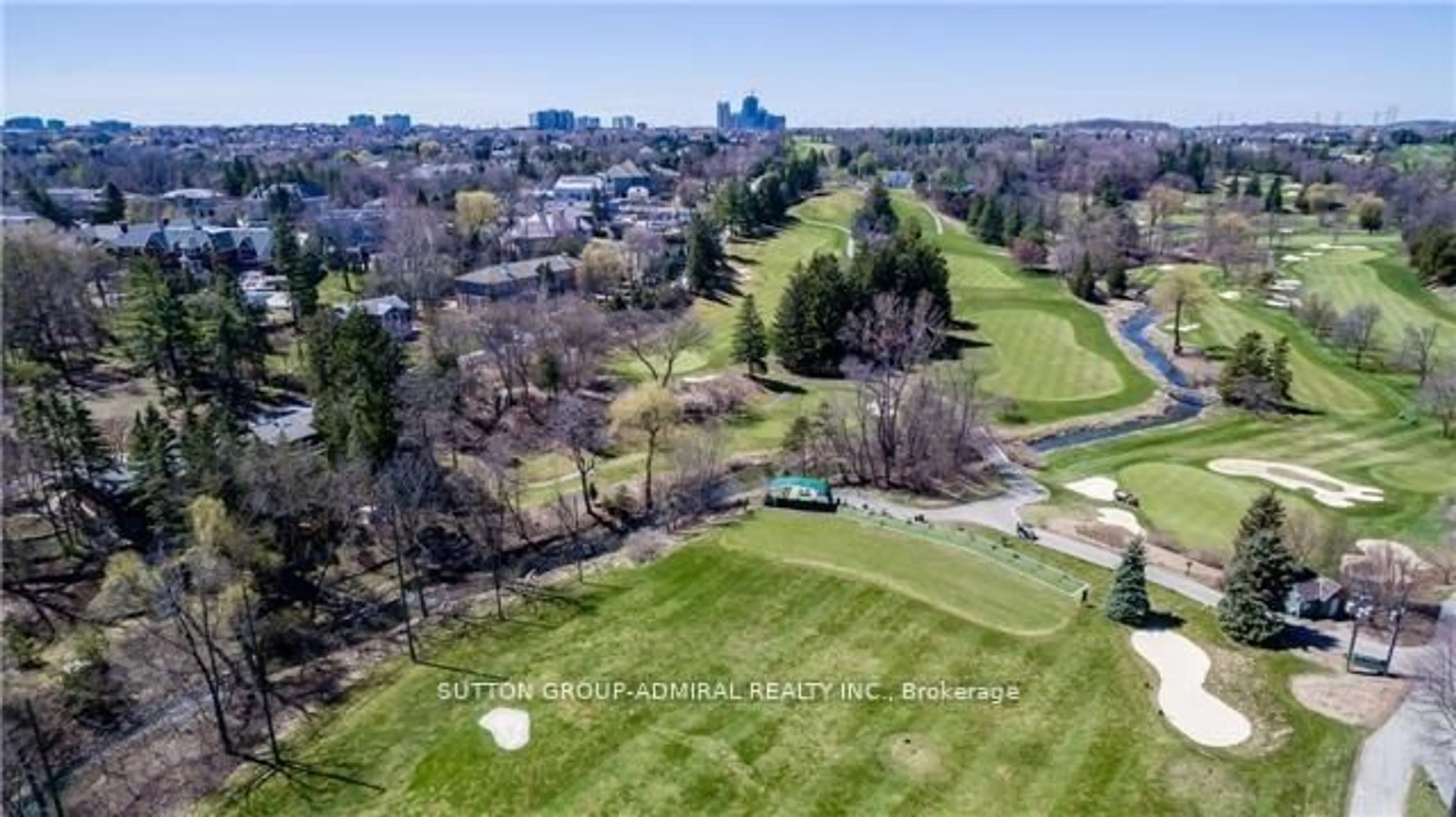 A pic from outside/outdoor area/front of a property/back of a property/a pic from drone, unknown for 18 Mill St, Vaughan Ontario L4J 8C5