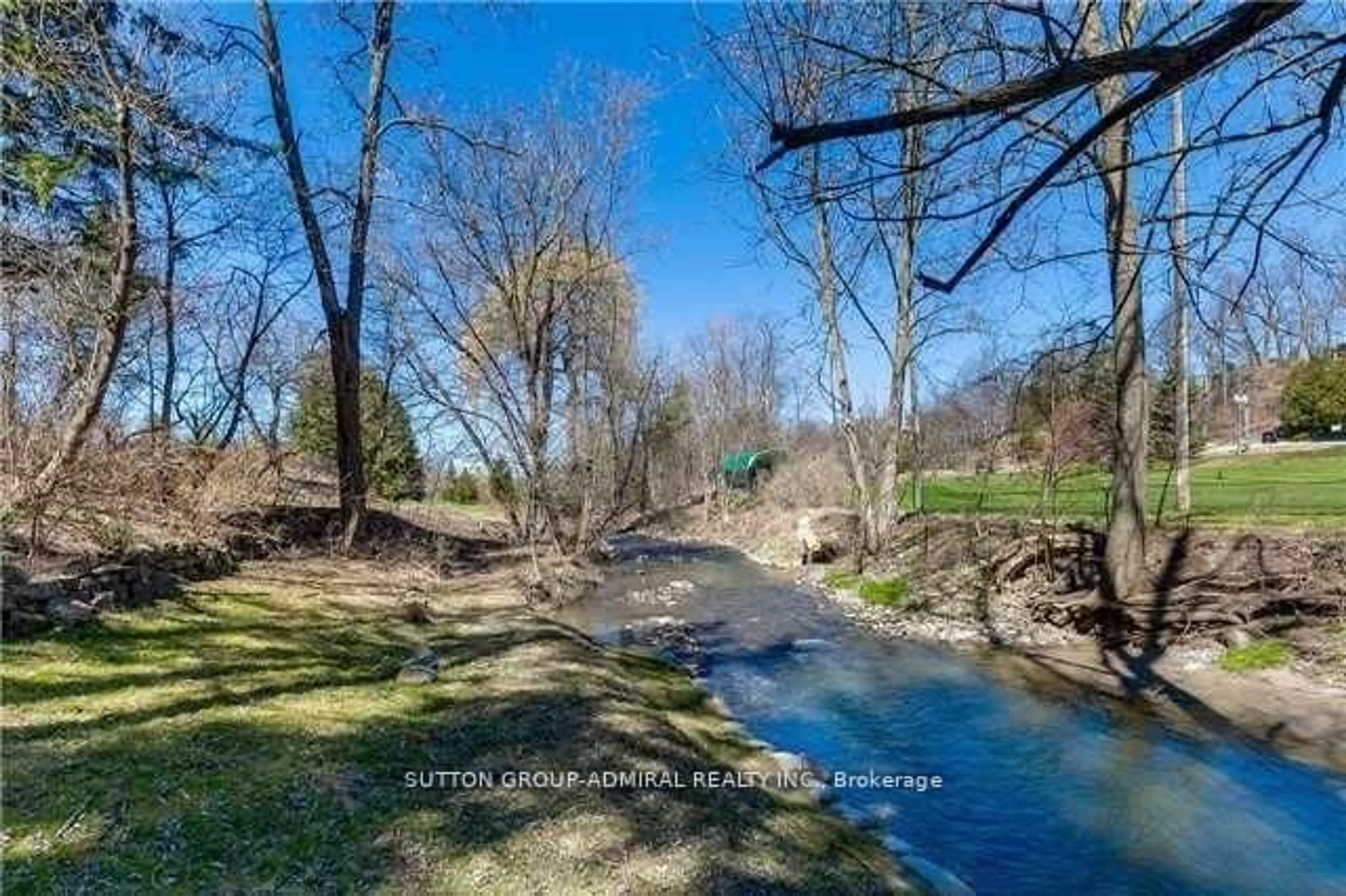 A pic from outside/outdoor area/front of a property/back of a property/a pic from drone, water/lake/river/ocean view for 18 Mill St, Vaughan Ontario L4J 8C5