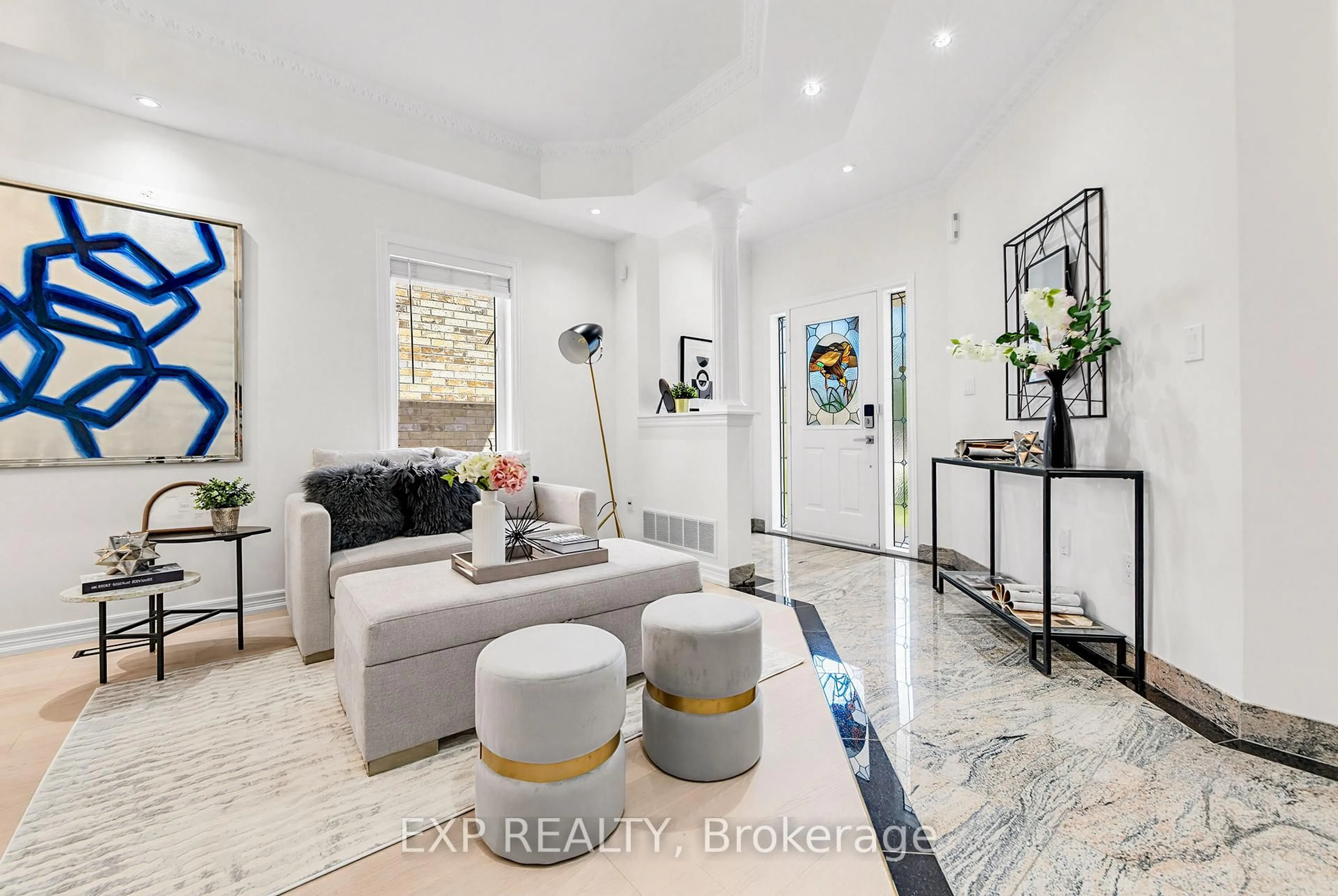 Indoor entryway for 59 Melbourne Dr, Richmond Hill Ontario L4S 2V2
