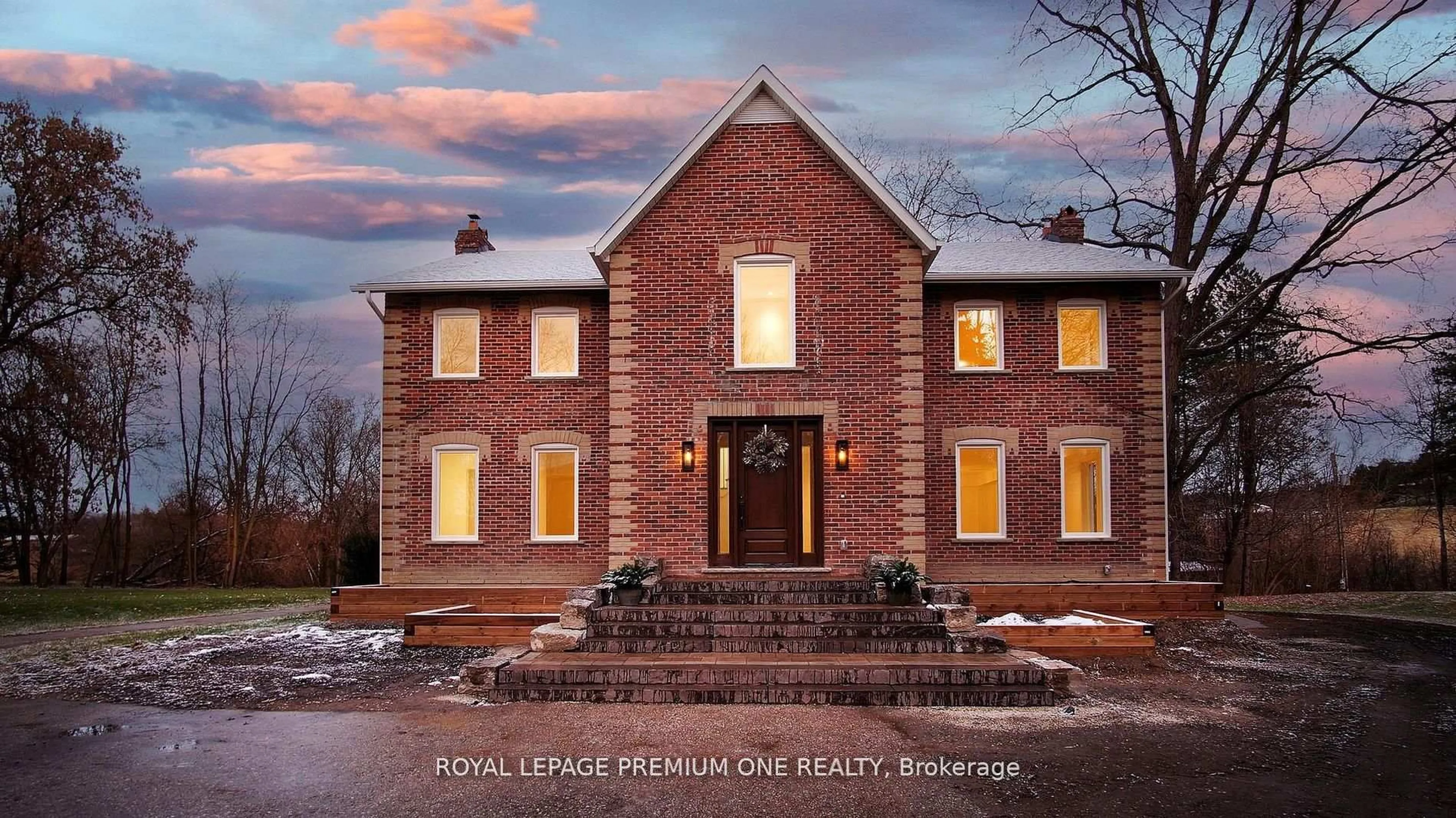 Home with brick exterior material, building for 7590 19th Sdrd, King Ontario L0G 1T0