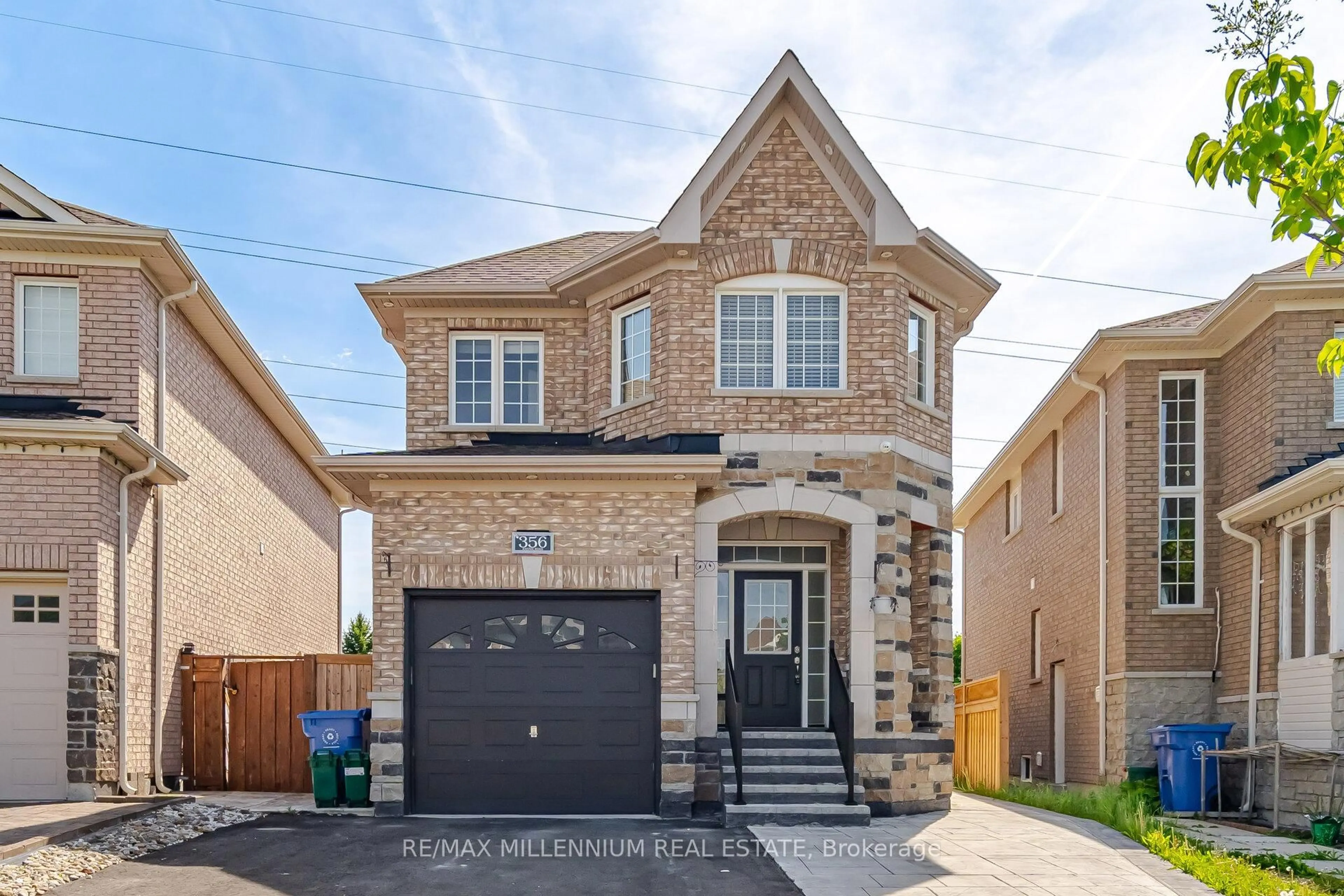 Home with brick exterior material, street for 356 Rannie Rd, Newmarket Ontario L3X 2N1