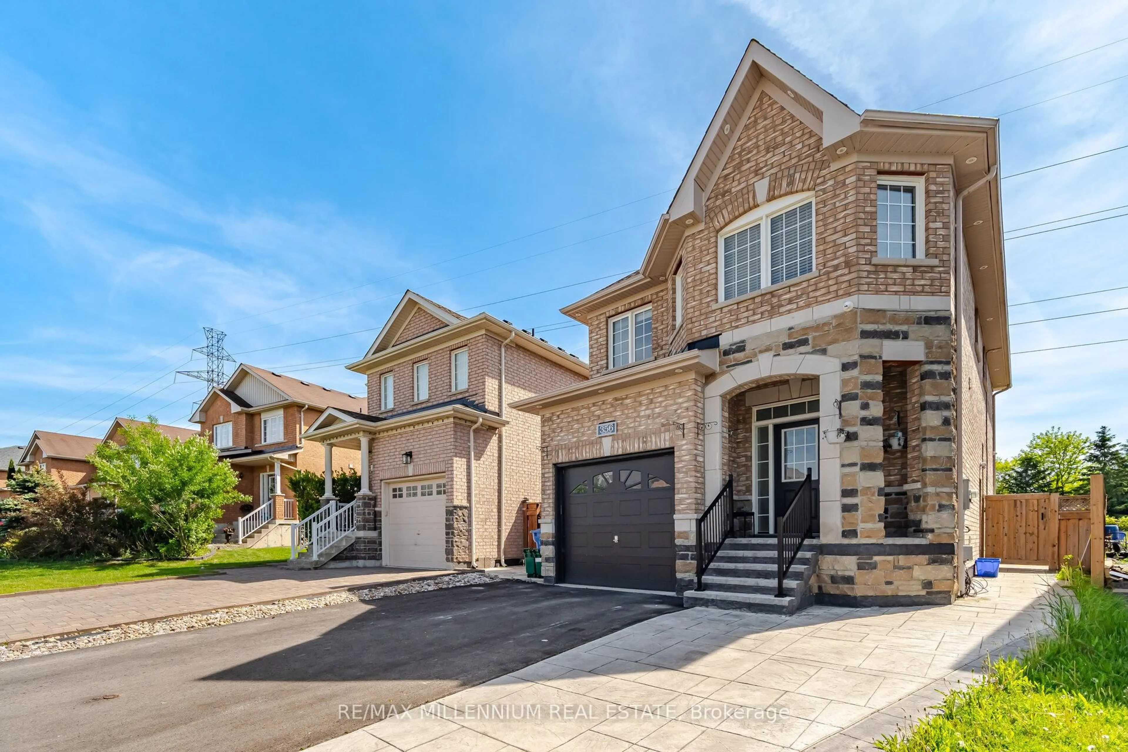 Home with brick exterior material, street for 356 Rannie Rd, Newmarket Ontario L3X 2N1