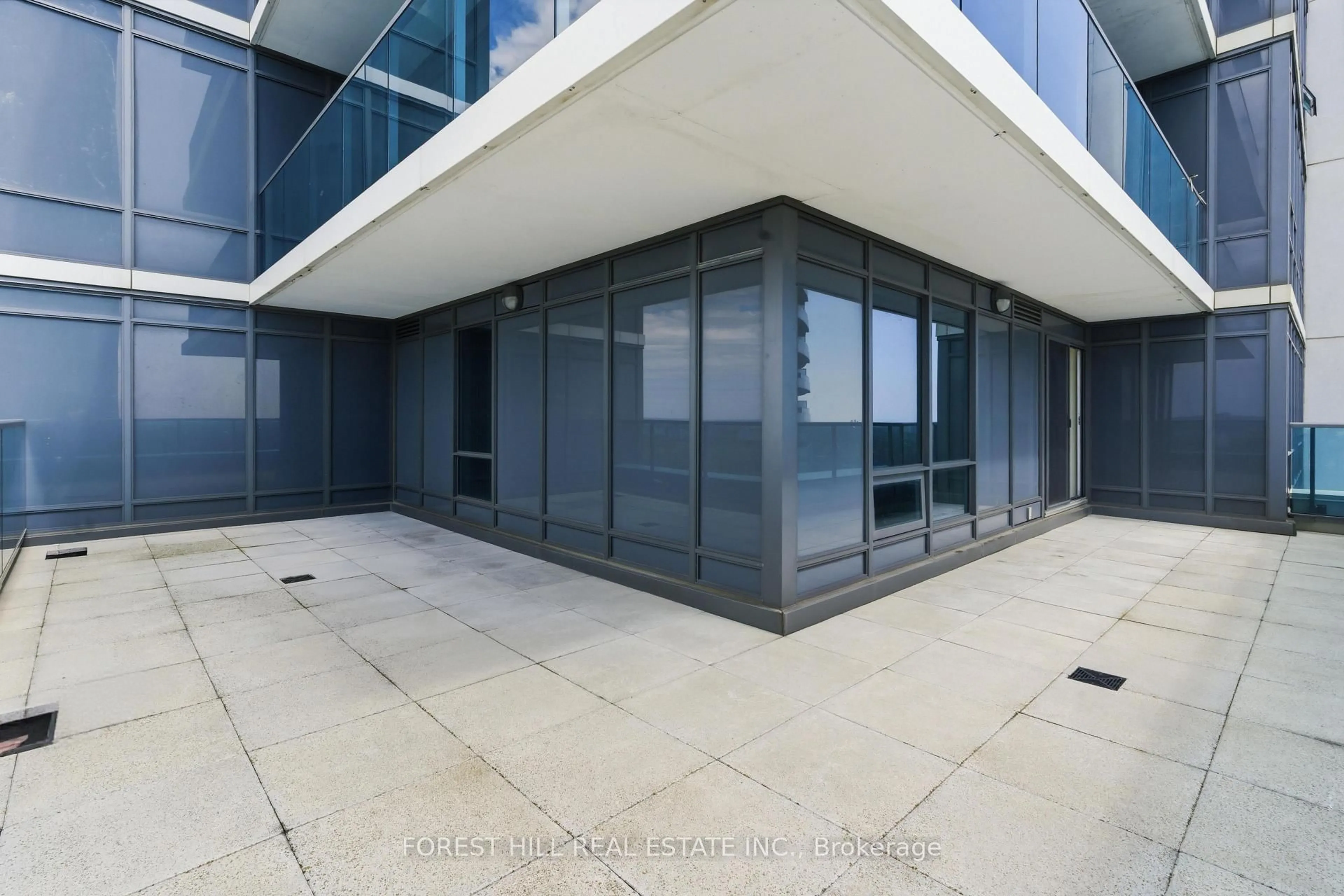 Indoor foyer for 7165 Yonge St #2509, Markham Ontario L3T 0C9