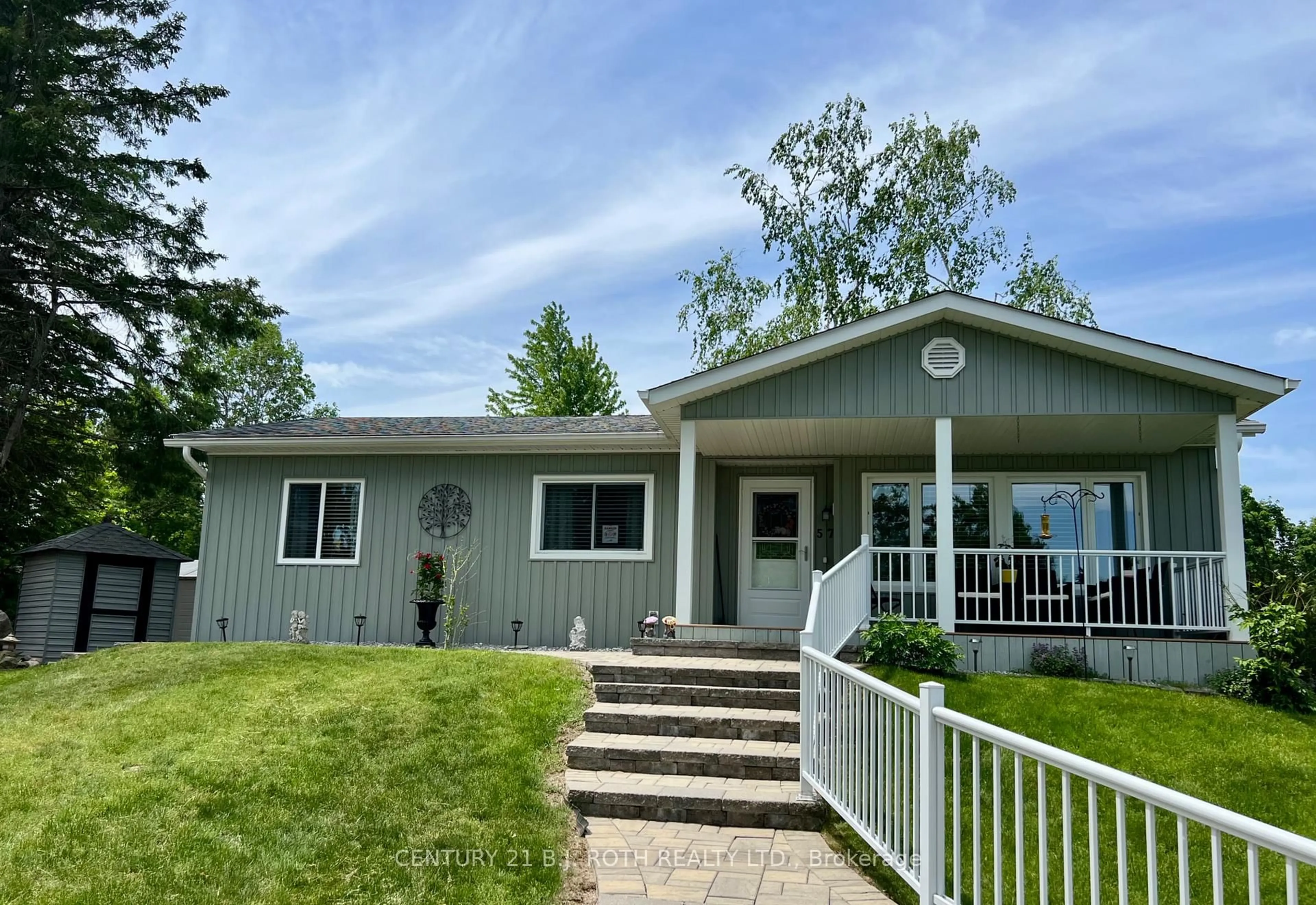 Home with vinyl exterior material, street for 57 Main St, Innisfil Ontario L9S 1N1
