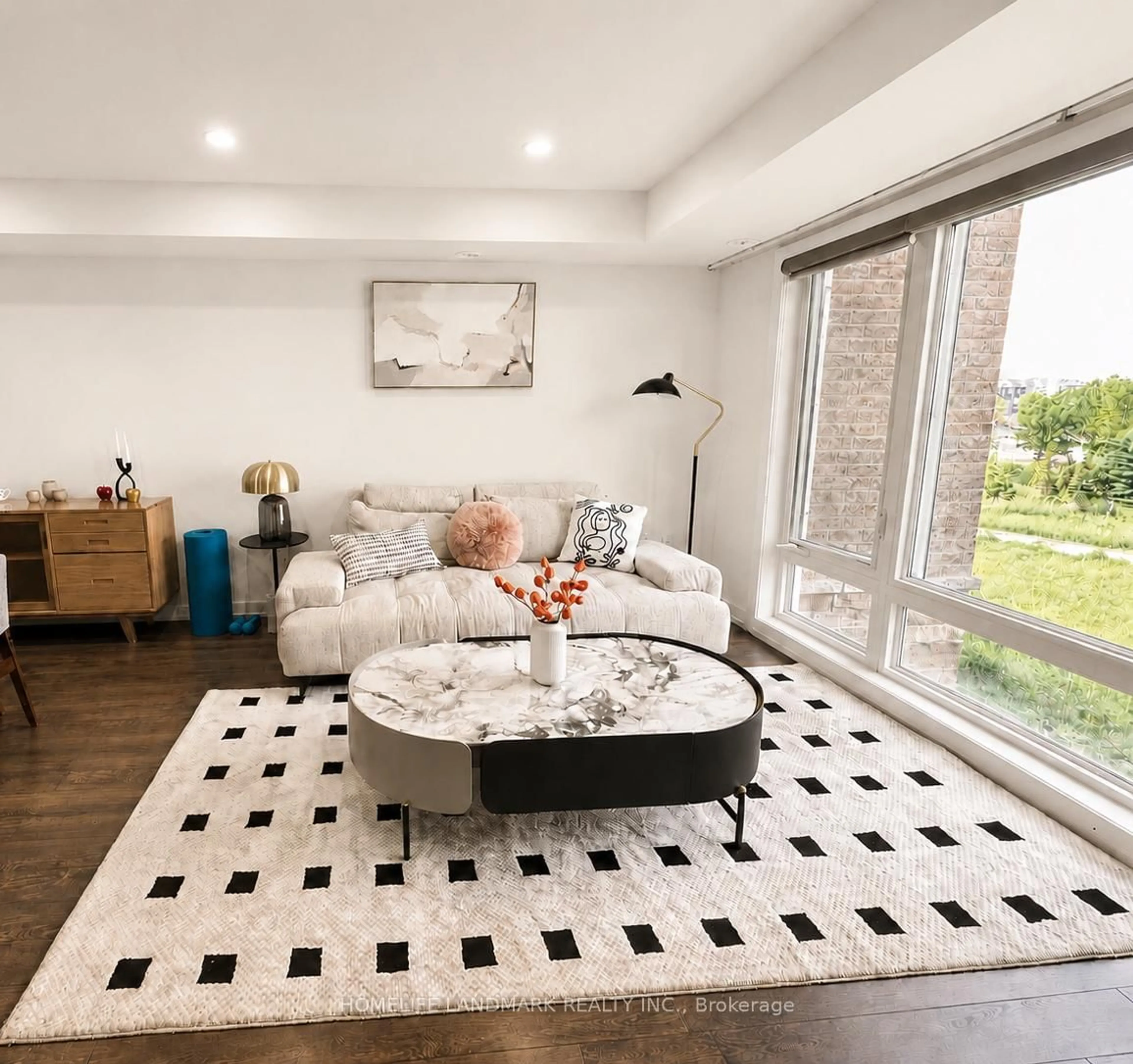 Living room with furniture, unknown for 1 Gable Hurst Way #2610, Markham Ontario L6B 0A8
