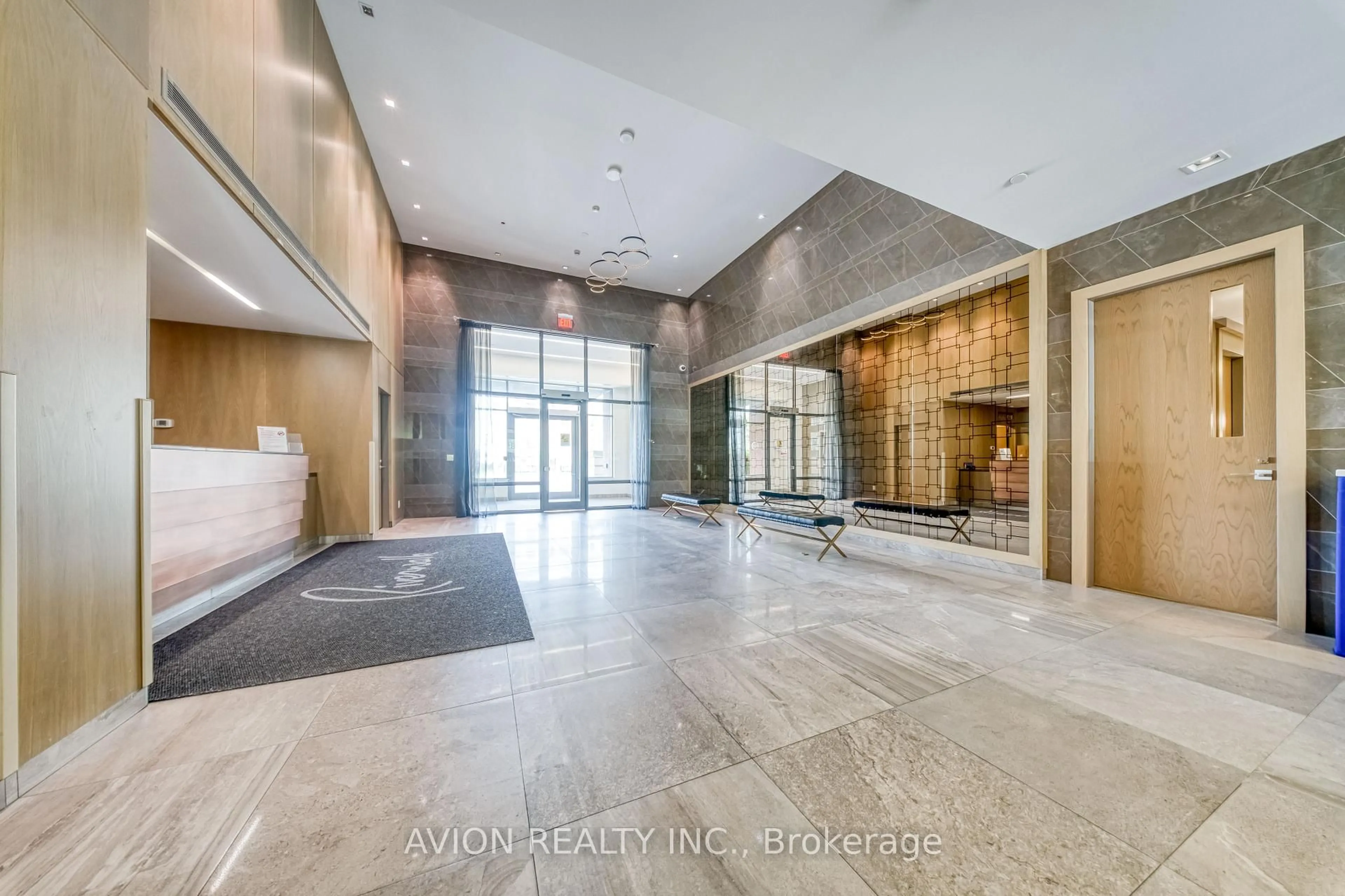 Indoor foyer for 28 Uptown Dr #217, Markham Ontario L3R 5M8