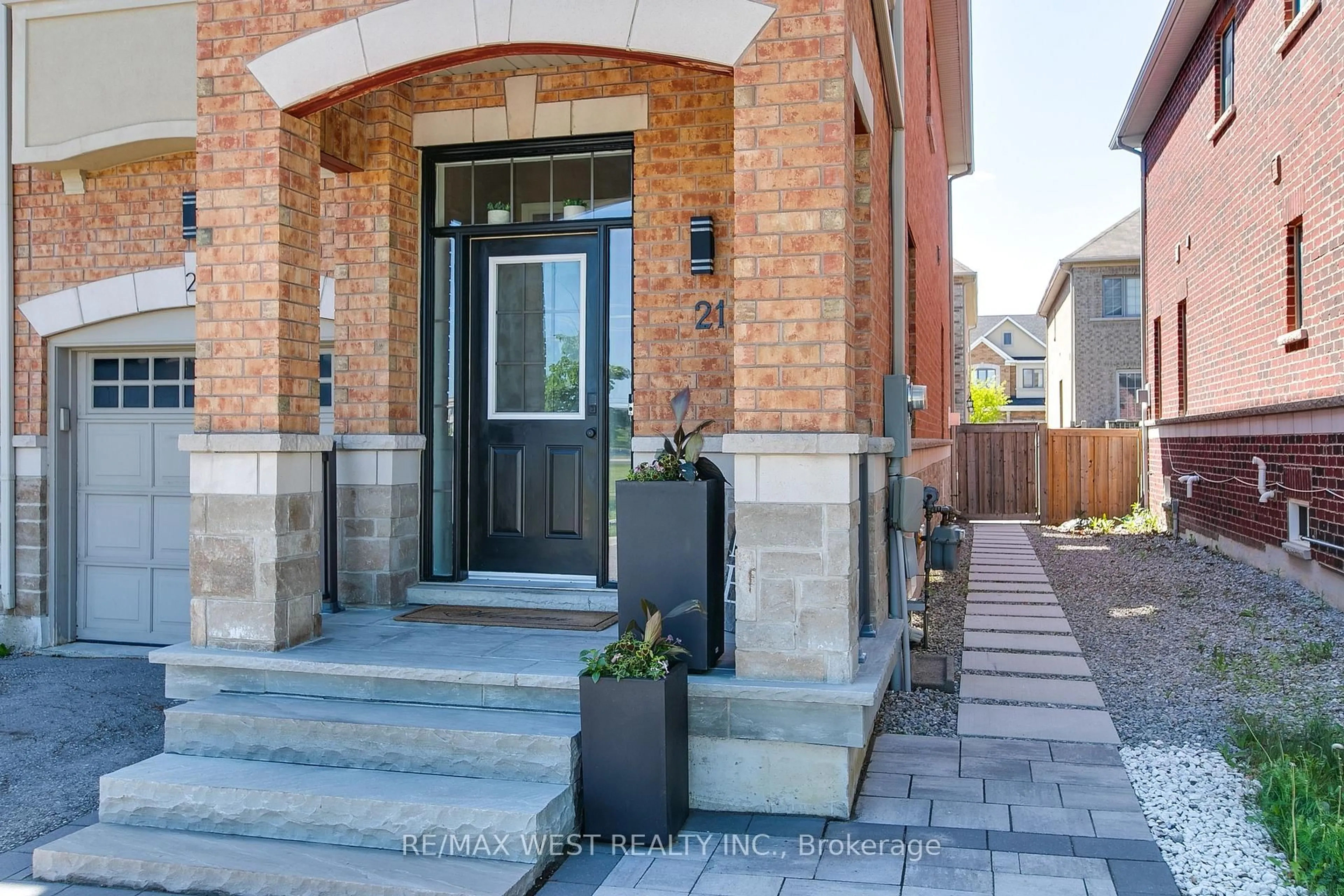 Home with brick exterior material, street for 21 Sibella Way, Vaughan Ontario L4H 3V6