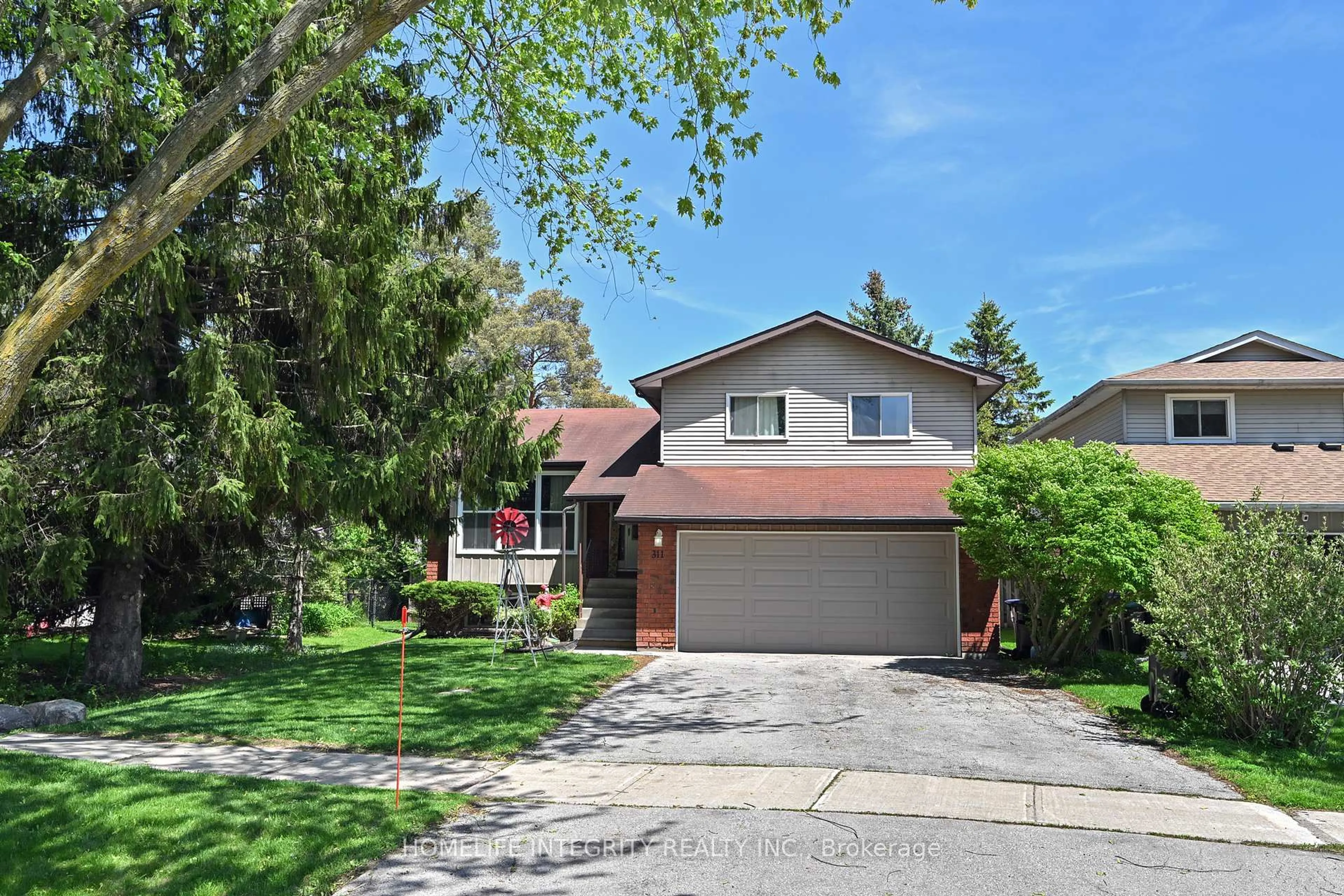 Home with brick exterior material, street for 311 Centre St, New Tecumseth Ontario L0G 1A0