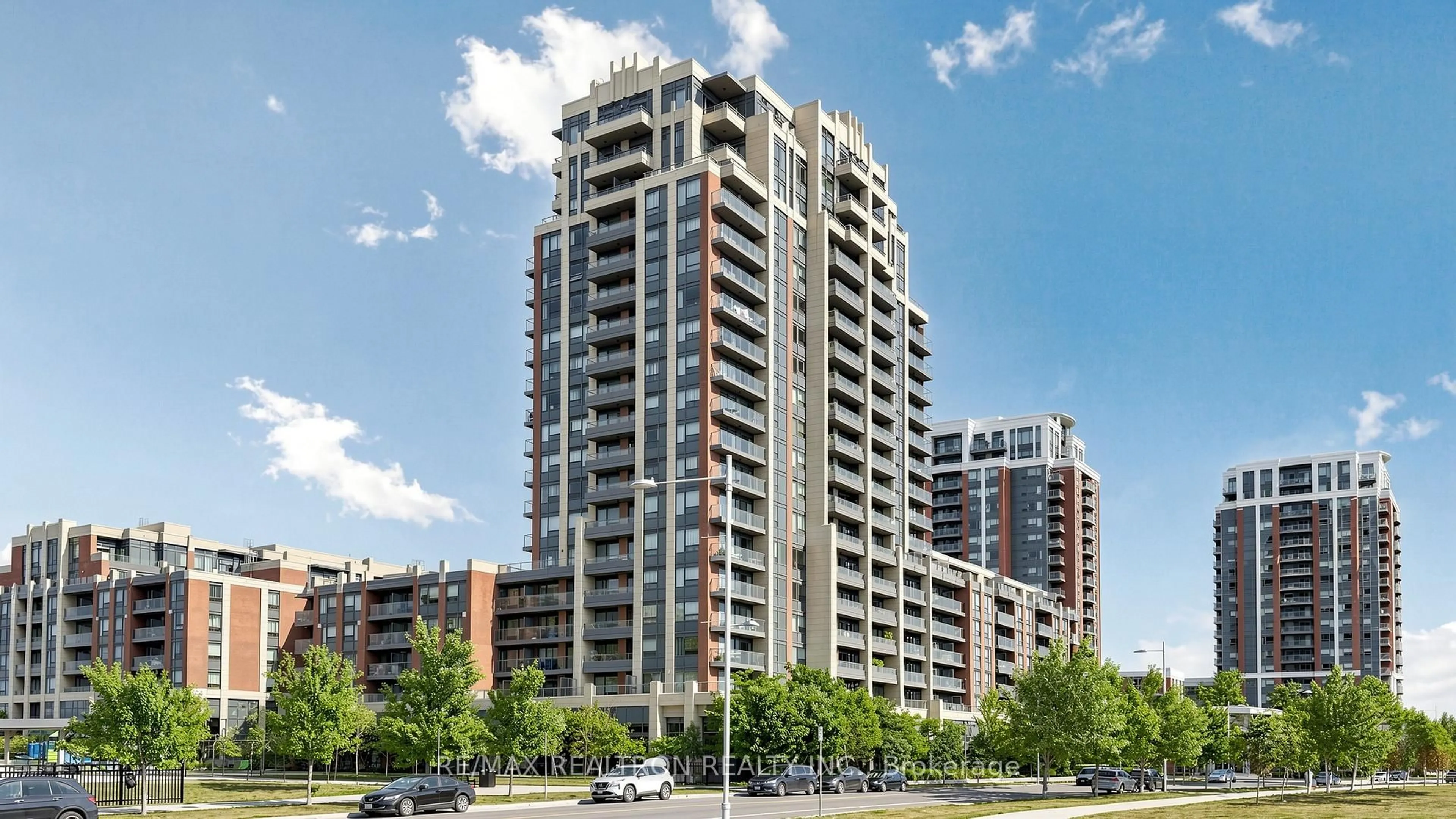 Unknown for 18 Uptown Dr #102, Markham Ontario L3R 5M5