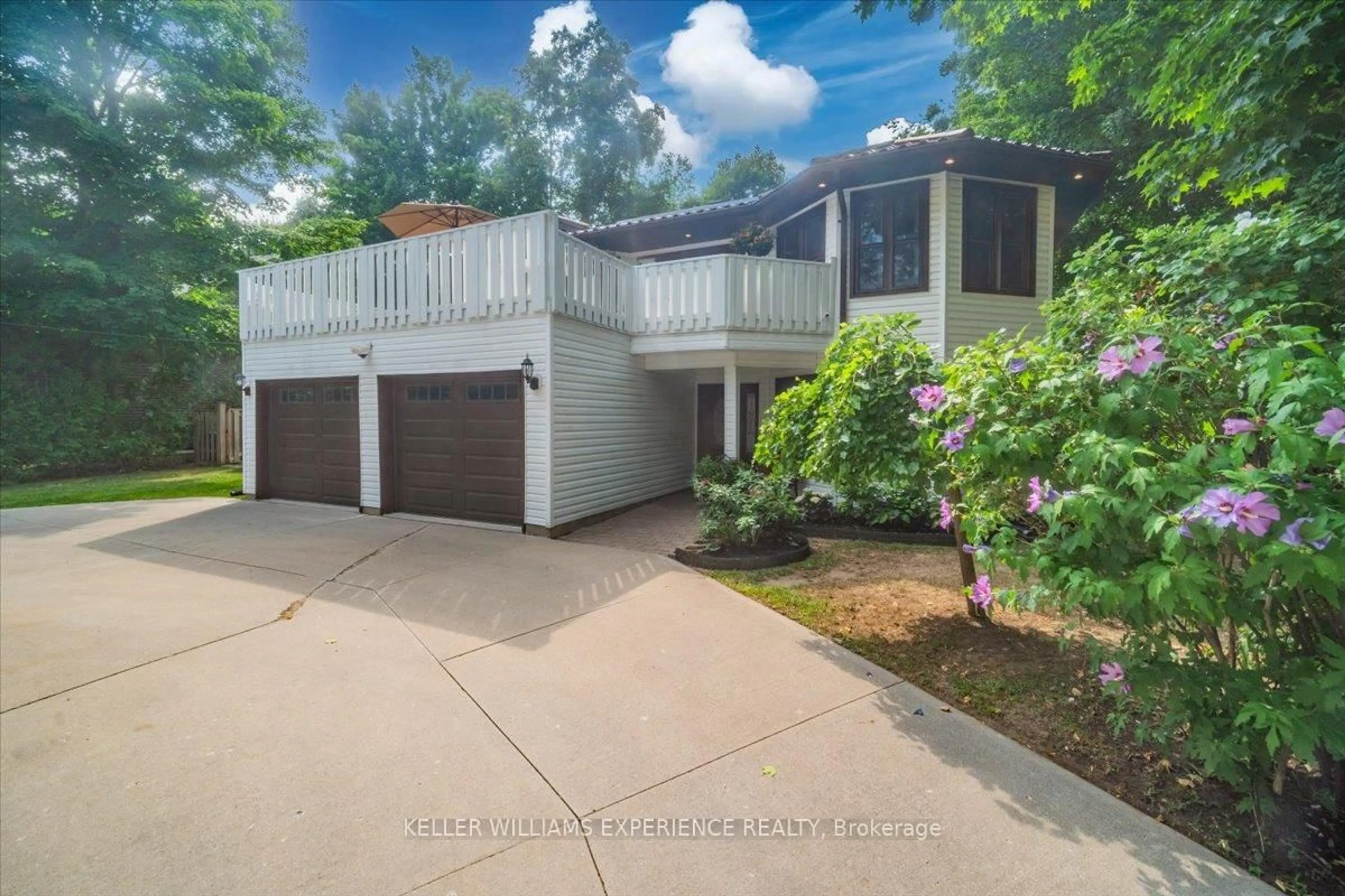 Unknown for 2030 Lilac Dr, Innisfil Ontario L9S 1Y9