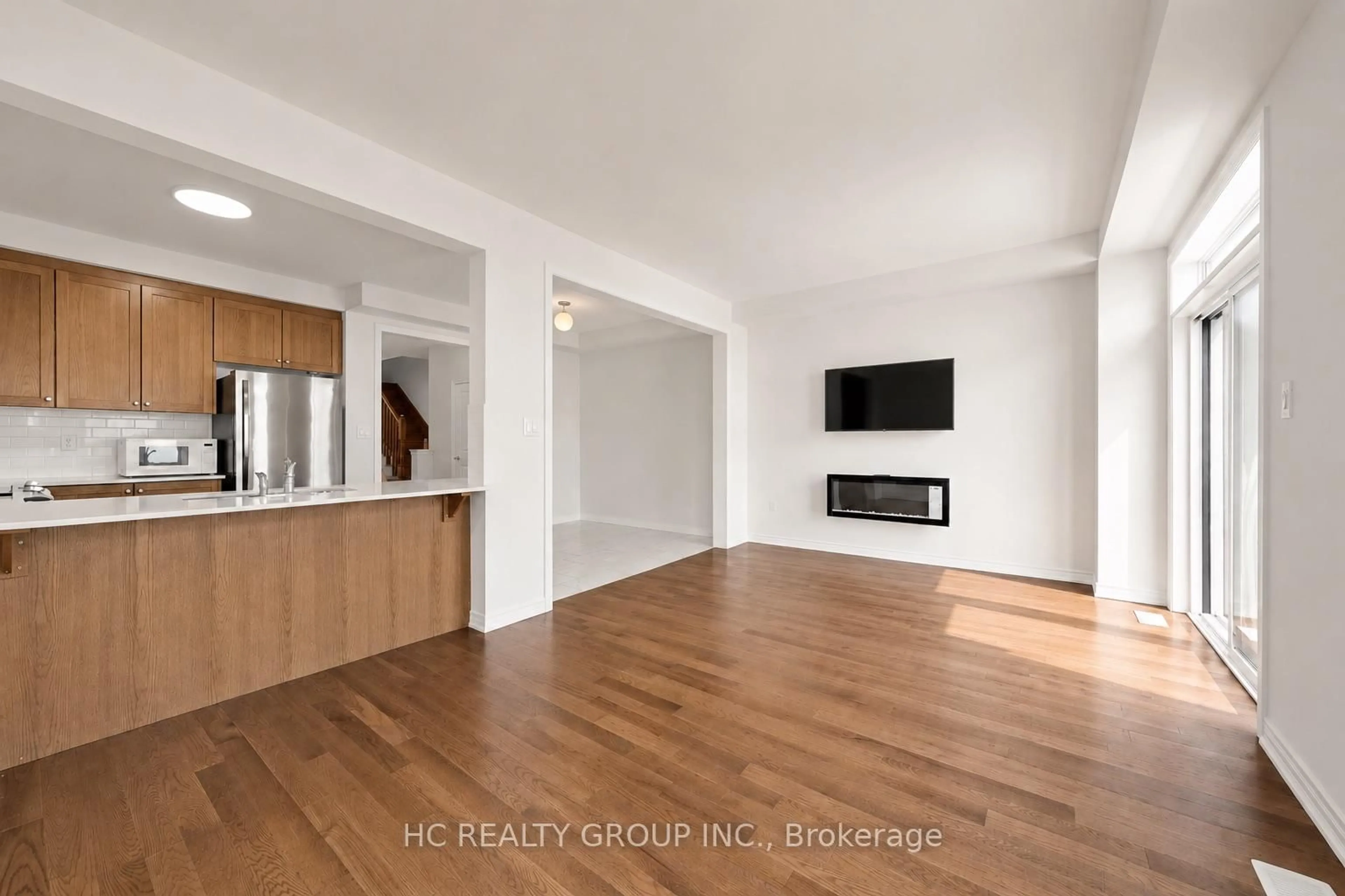 A pic of a room for 8 Hewison Ave, Richmond Hill Ontario L4S 0J2