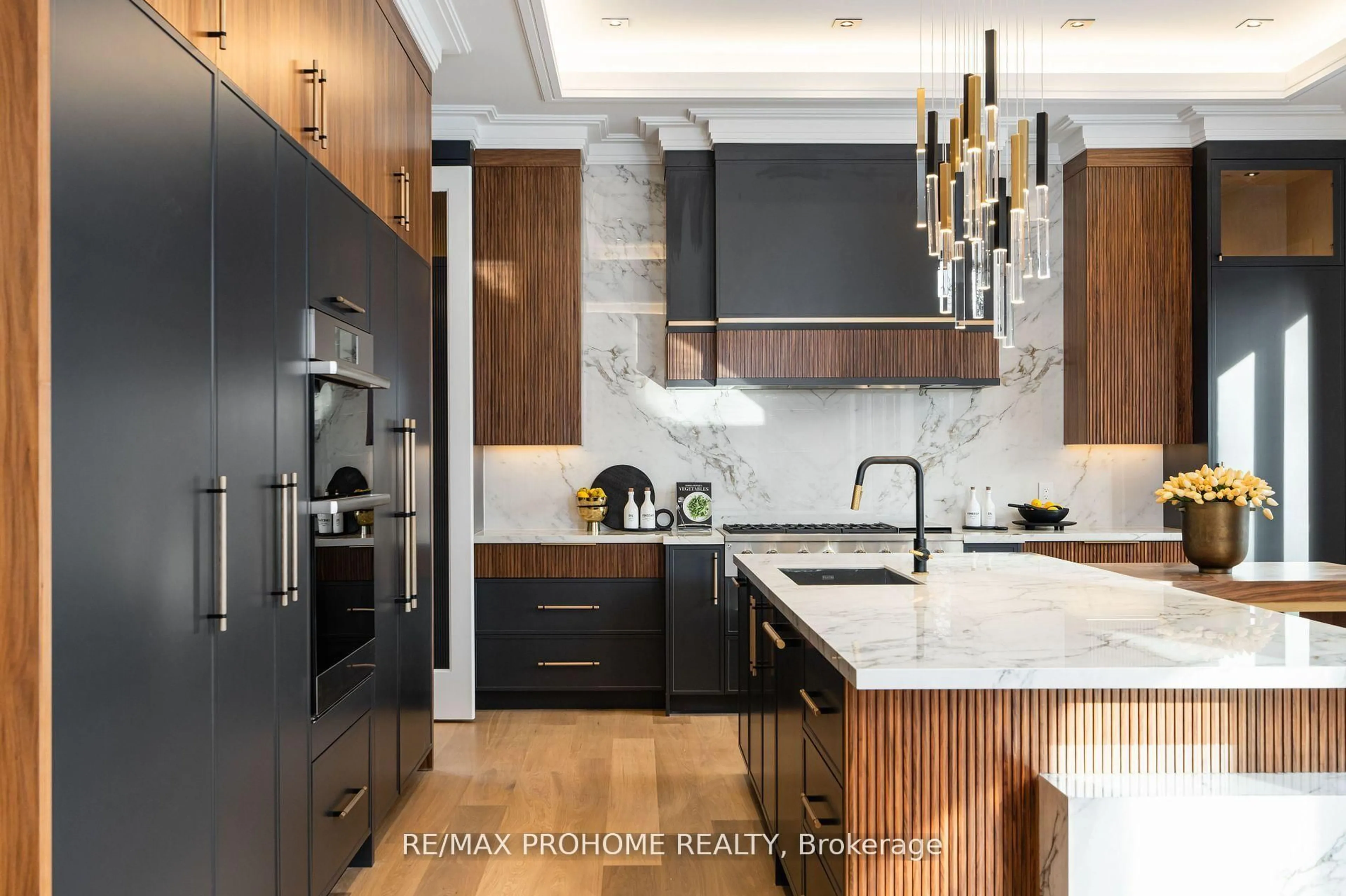 Contemporary kitchen, ceramic/tile floor for 29 Pomander Rd, Markham Ontario L3R 1X5