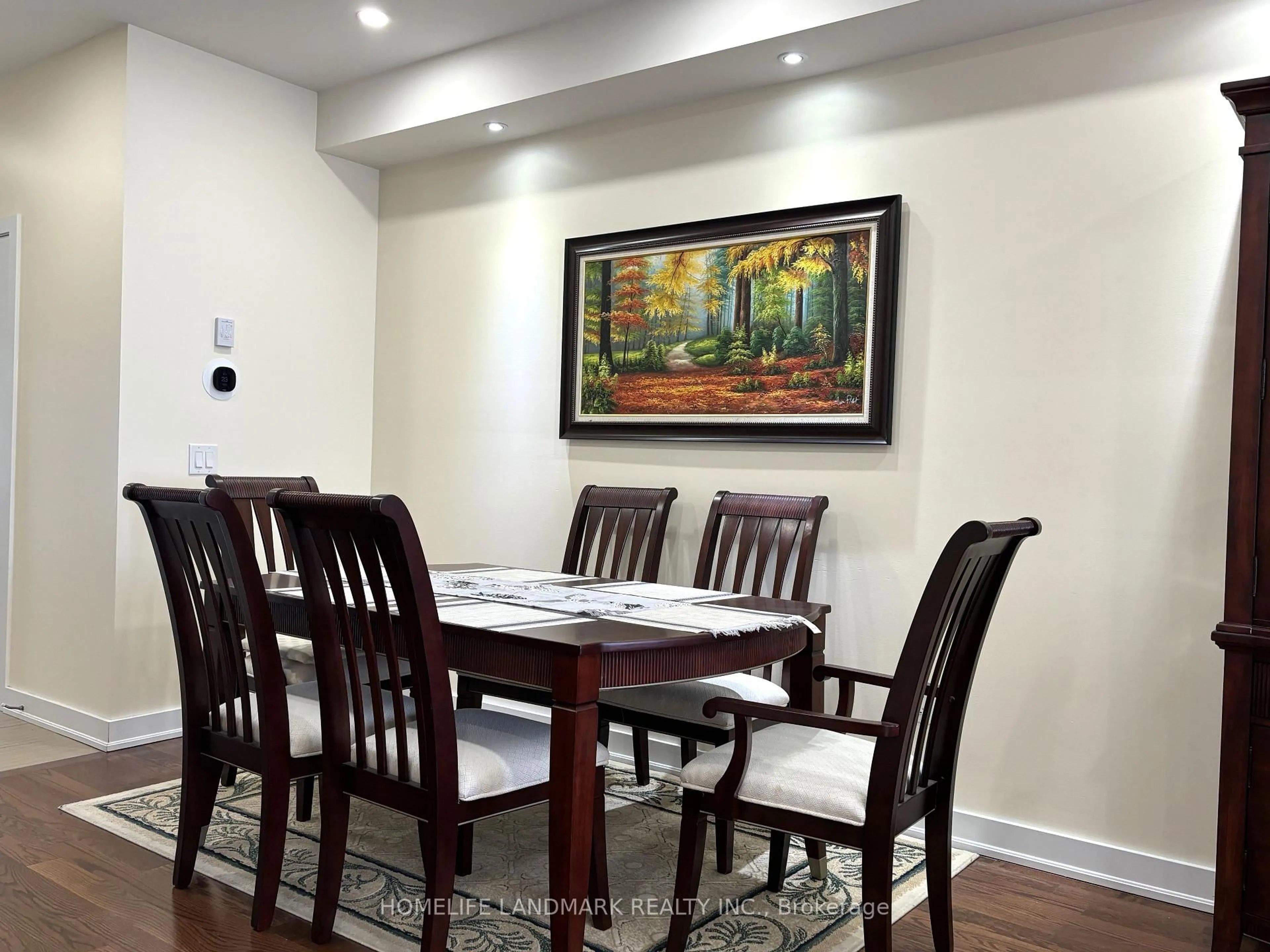Dining room, wood/laminate floor for 11 Kohl St, Richmond Hill Ontario L4E 1C6