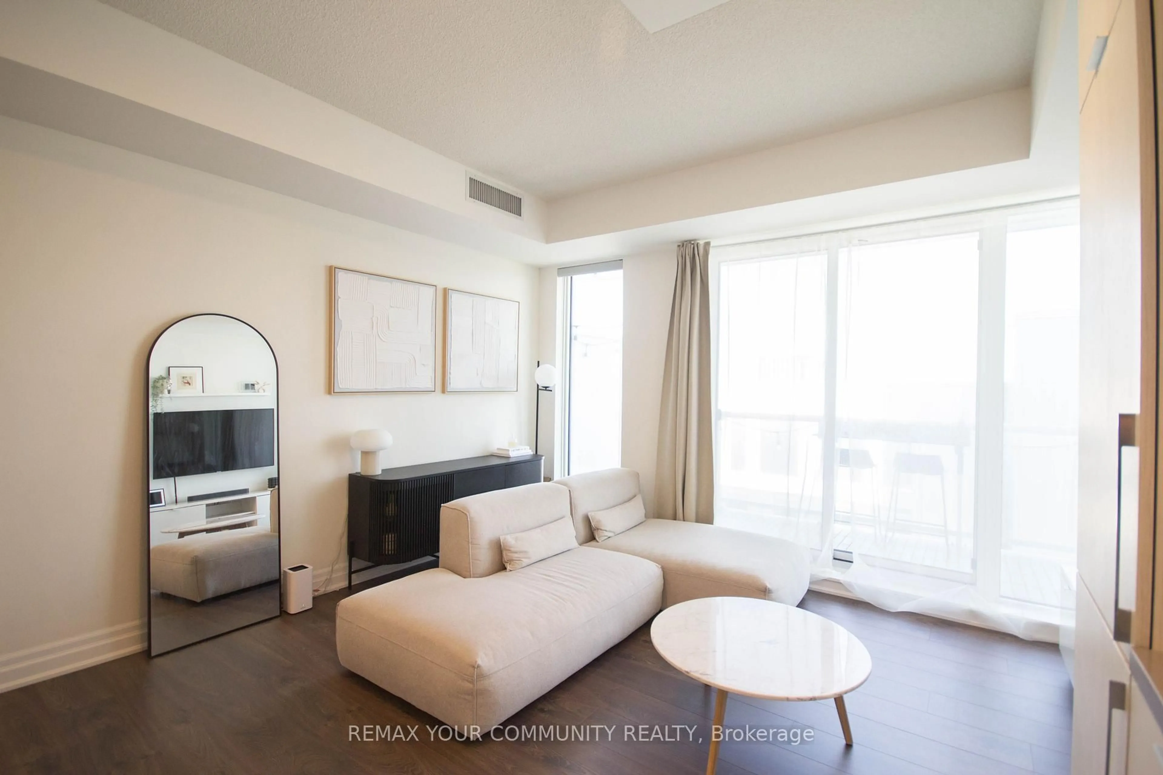 Living room with furniture, unknown for 10 Rouge Valley Dr #1005, Markham Ontario L6G 0G9