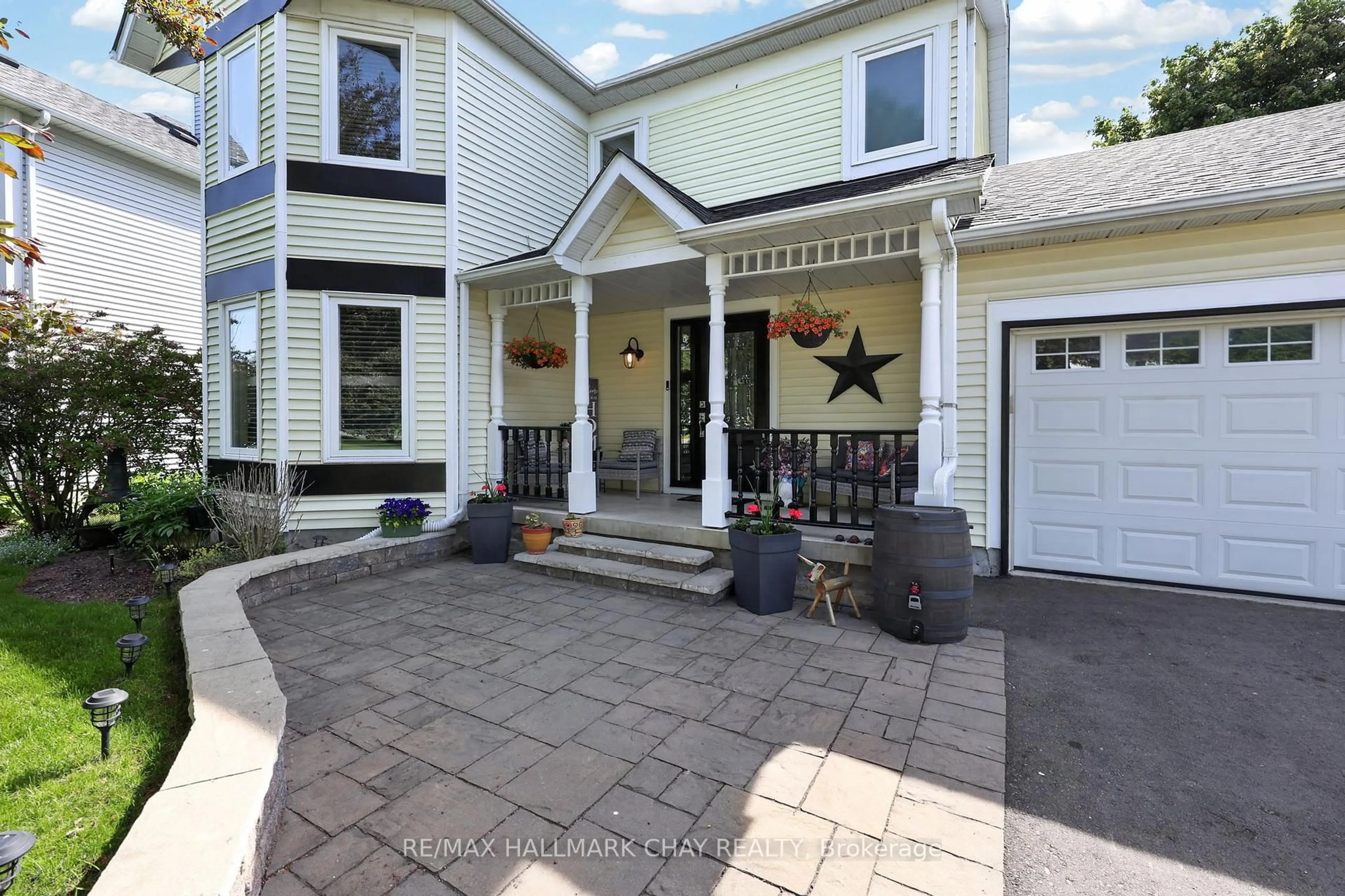 Unknown for 1885 Applewood Ave, Innisfil Ontario L9S 1W2