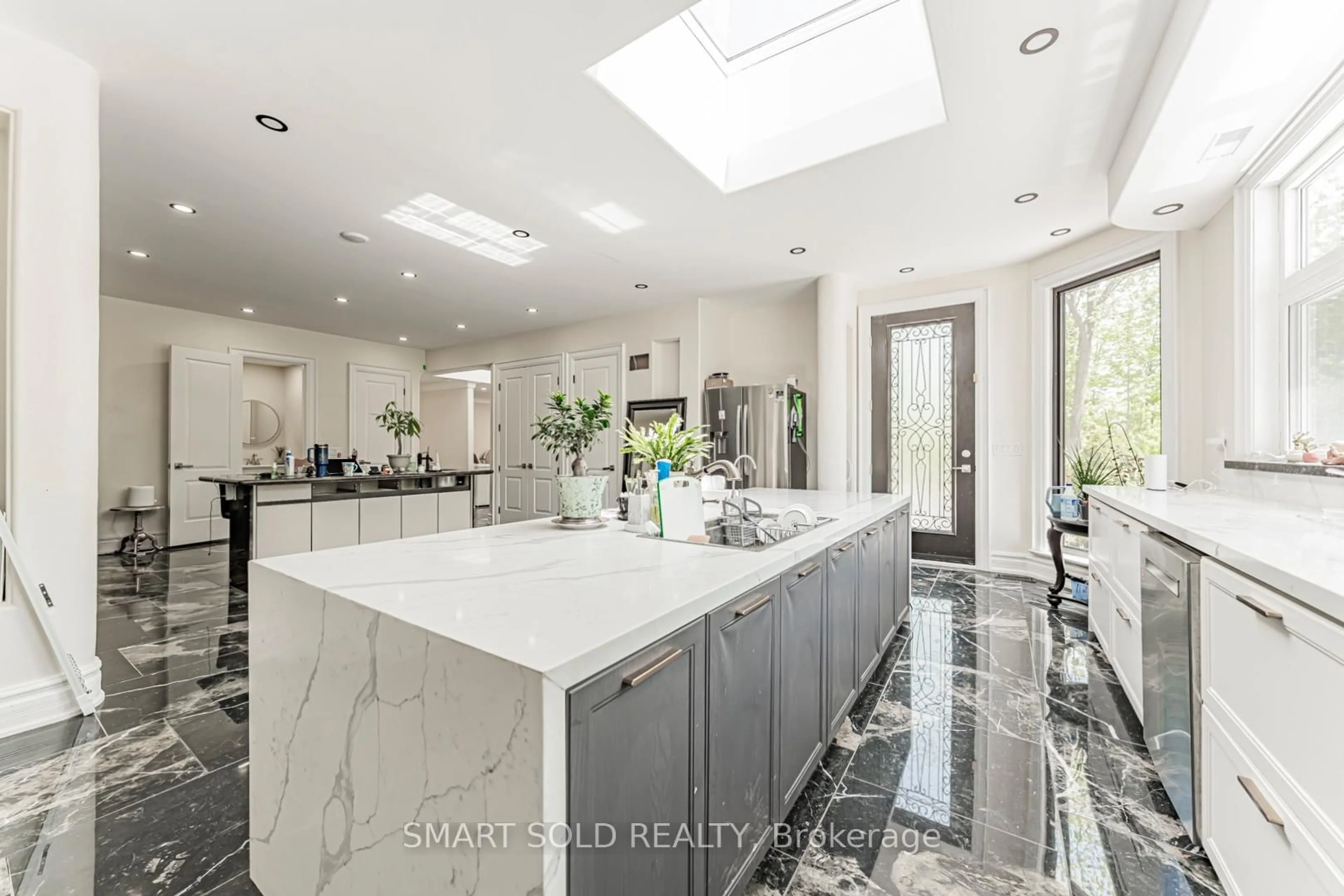 Contemporary kitchen, ceramic/tile floor for 7602 Reesor Rd, Markham Ontario L6B 1A8