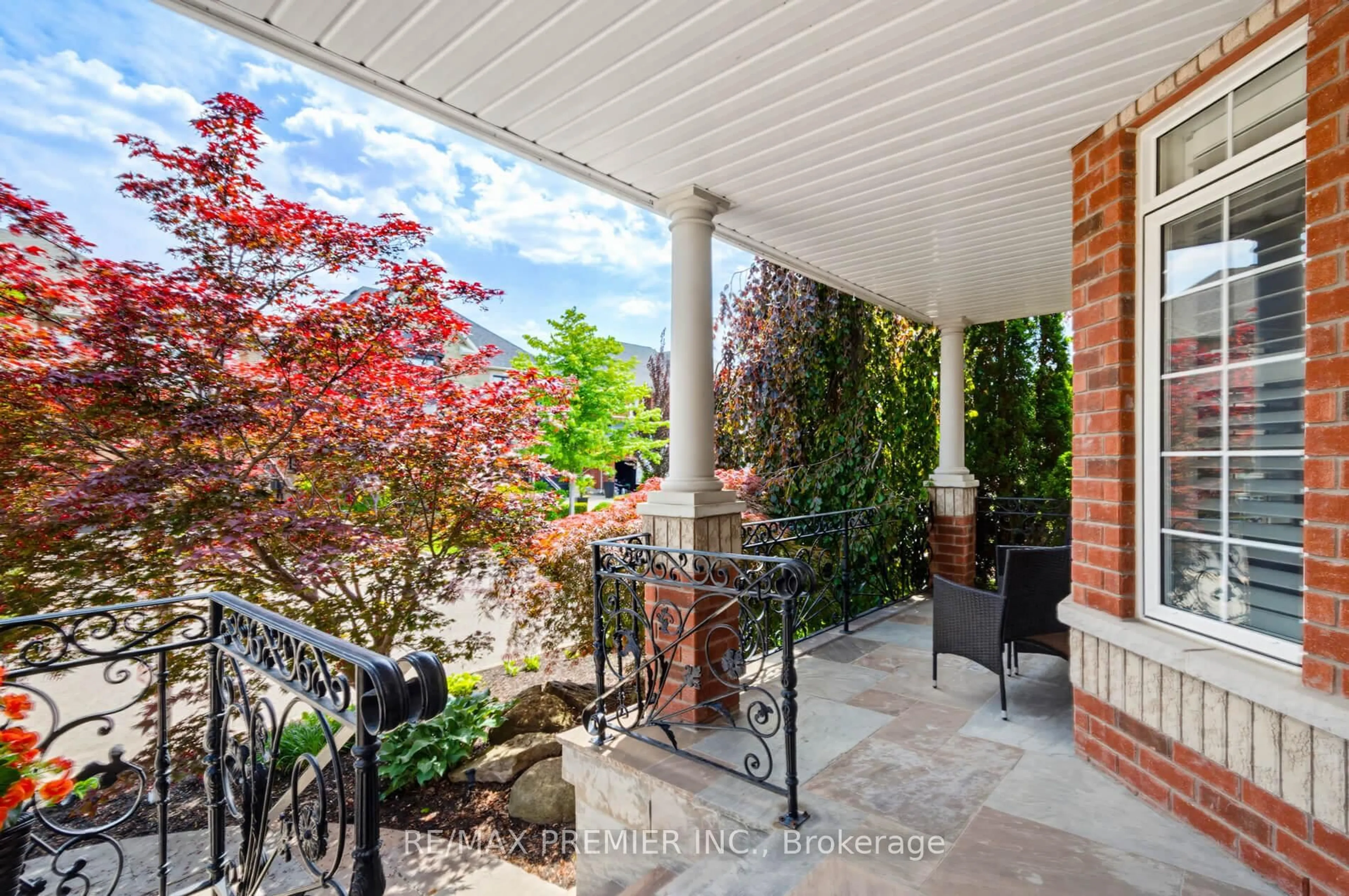 Patio, street for 12 Acqua Dr, Vaughan Ontario L4H 3K6