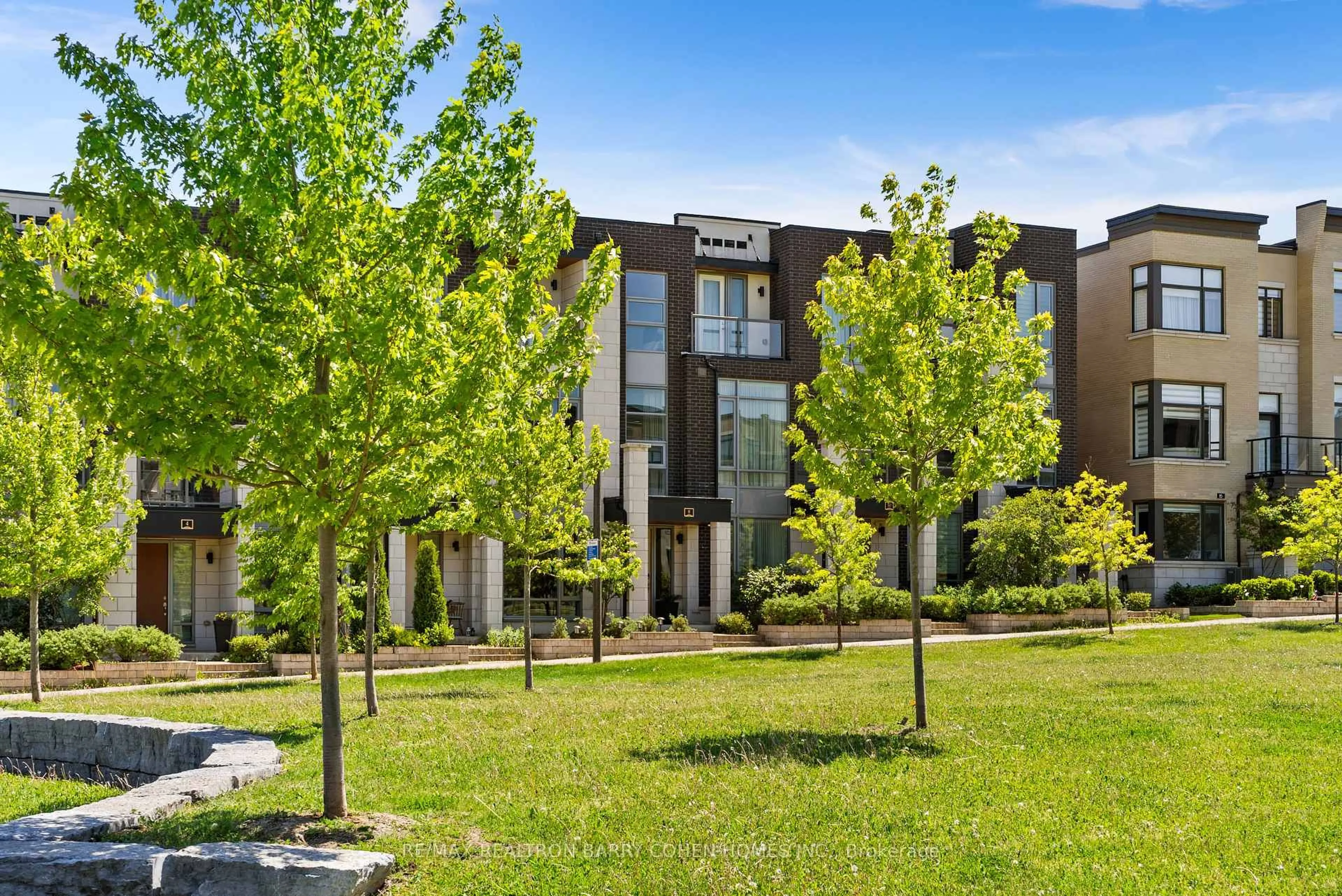 Unknown for 8 Heriot Pl, Vaughan Ontario L6A 4Z6