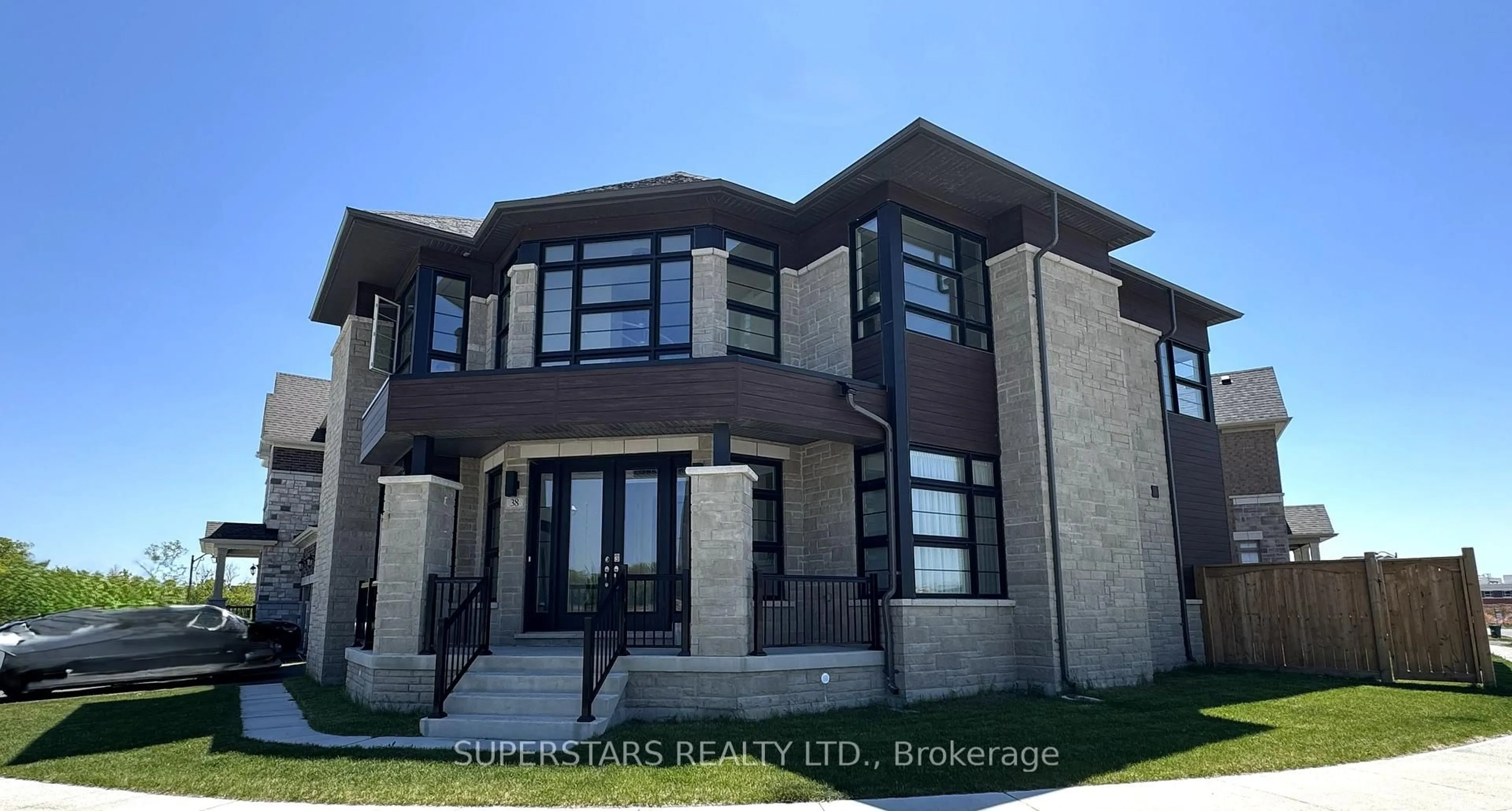 Home with brick exterior material, building for 38 Chasmer Crt, Whitchurch-Stouffville Ontario L4A 5G3