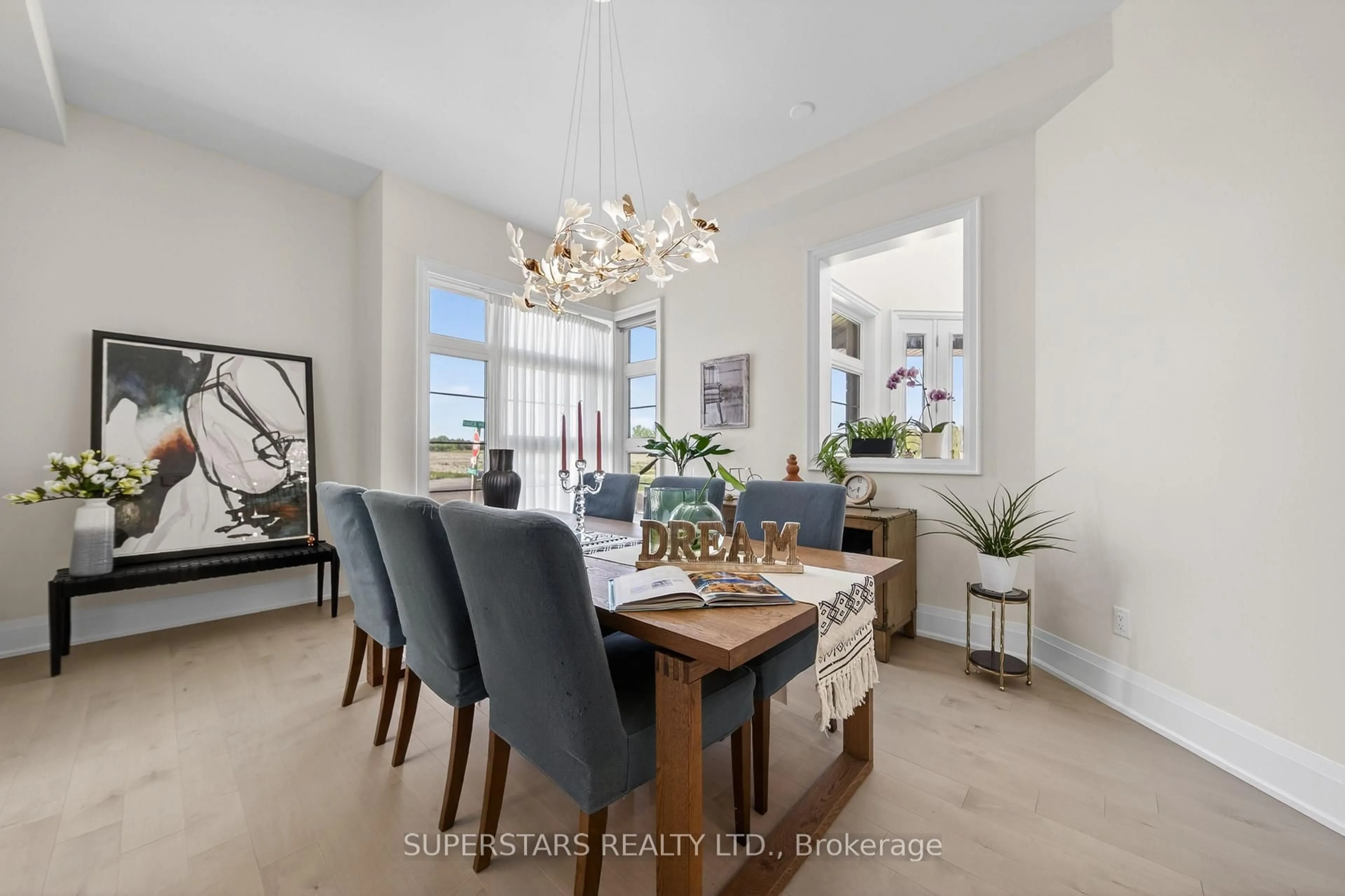 Dining room, unknown for 38 Chasmer Crt, Whitchurch-Stouffville Ontario L4A 5G3