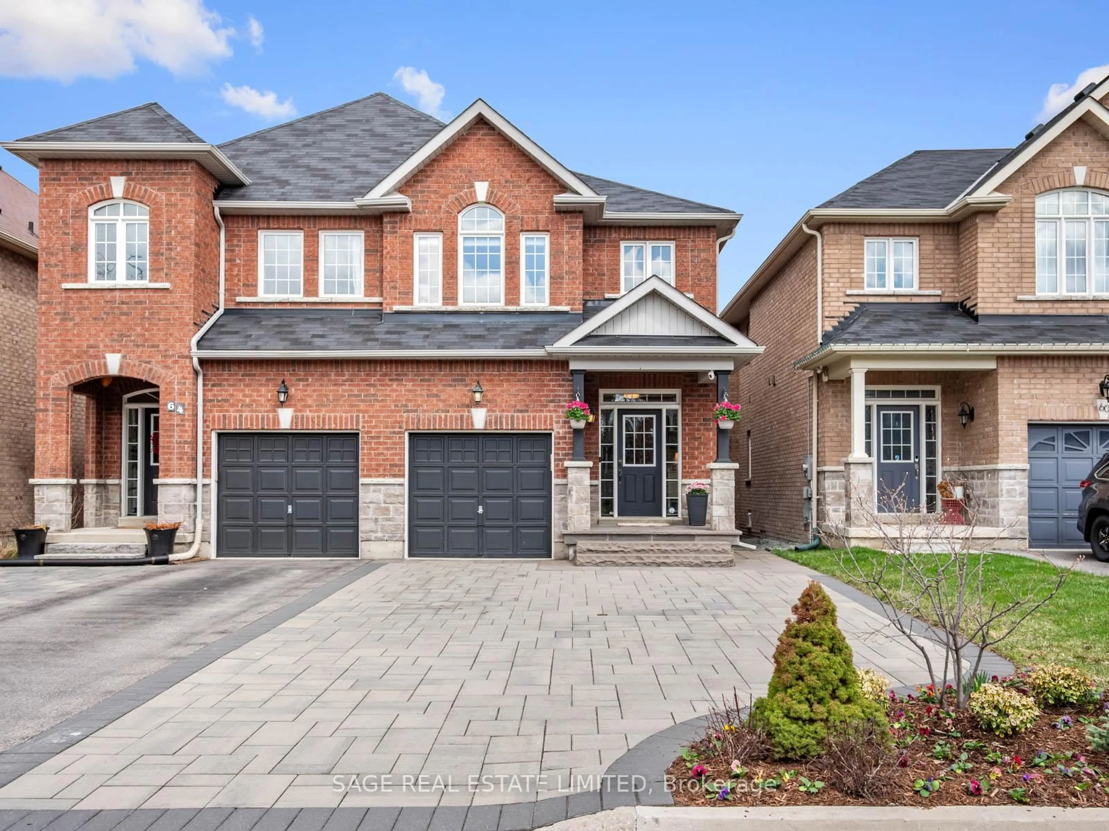 Home with brick exterior material, street for 62 Donald Stewart Cres, East Gwillimbury Ontario L0G 1M0