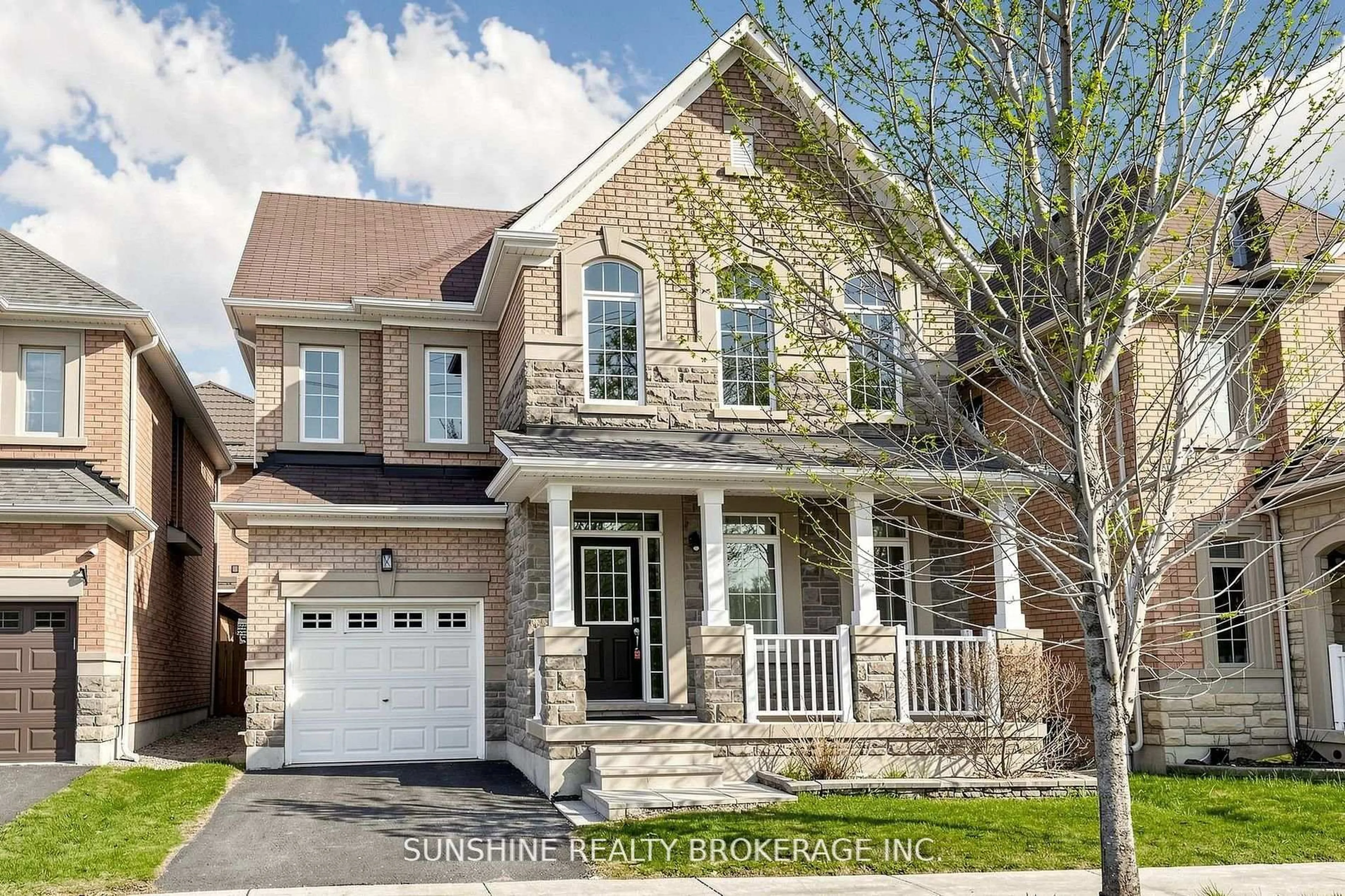 Home with brick exterior material, street for 39 Wozniak Cres, Markham Ontario L6E 0L4