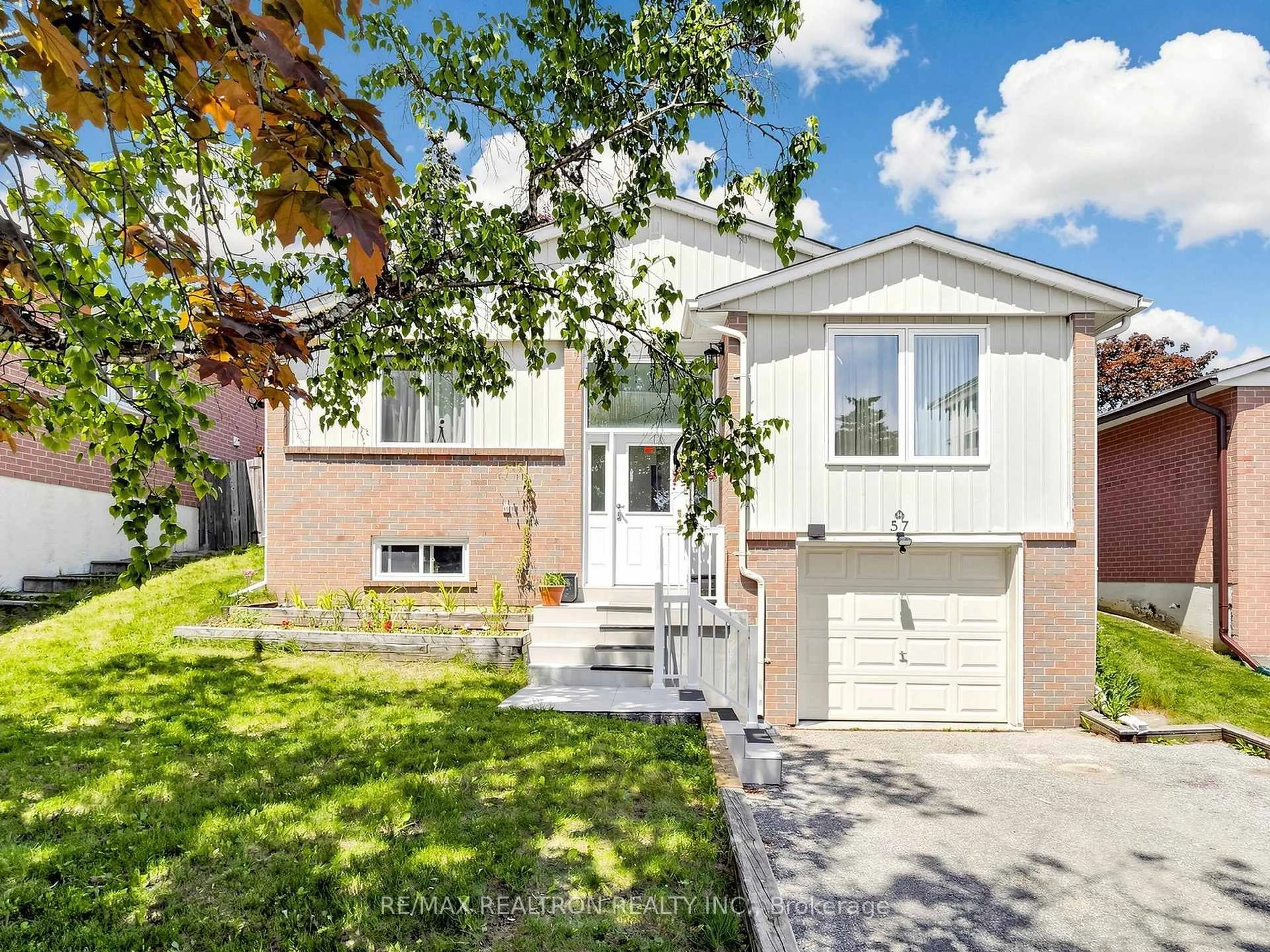 Home with brick exterior material, street for 57 William Roe Blvd, Newmarket Ontario L3Y 5E9