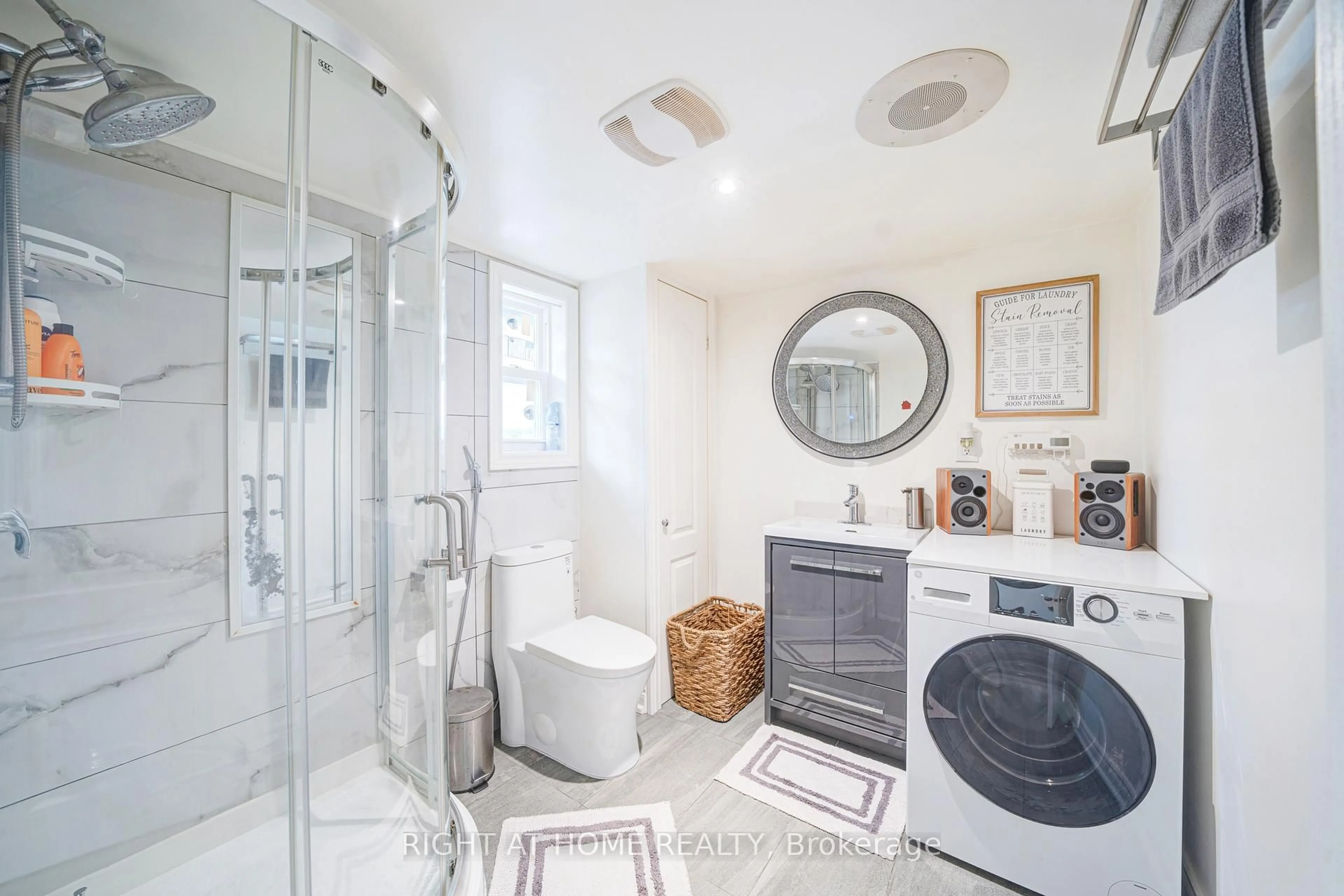 Contemporary bathroom, ceramic/tile floor for 2020 Kate Ave, Innisfil Ontario L9S 1Y2