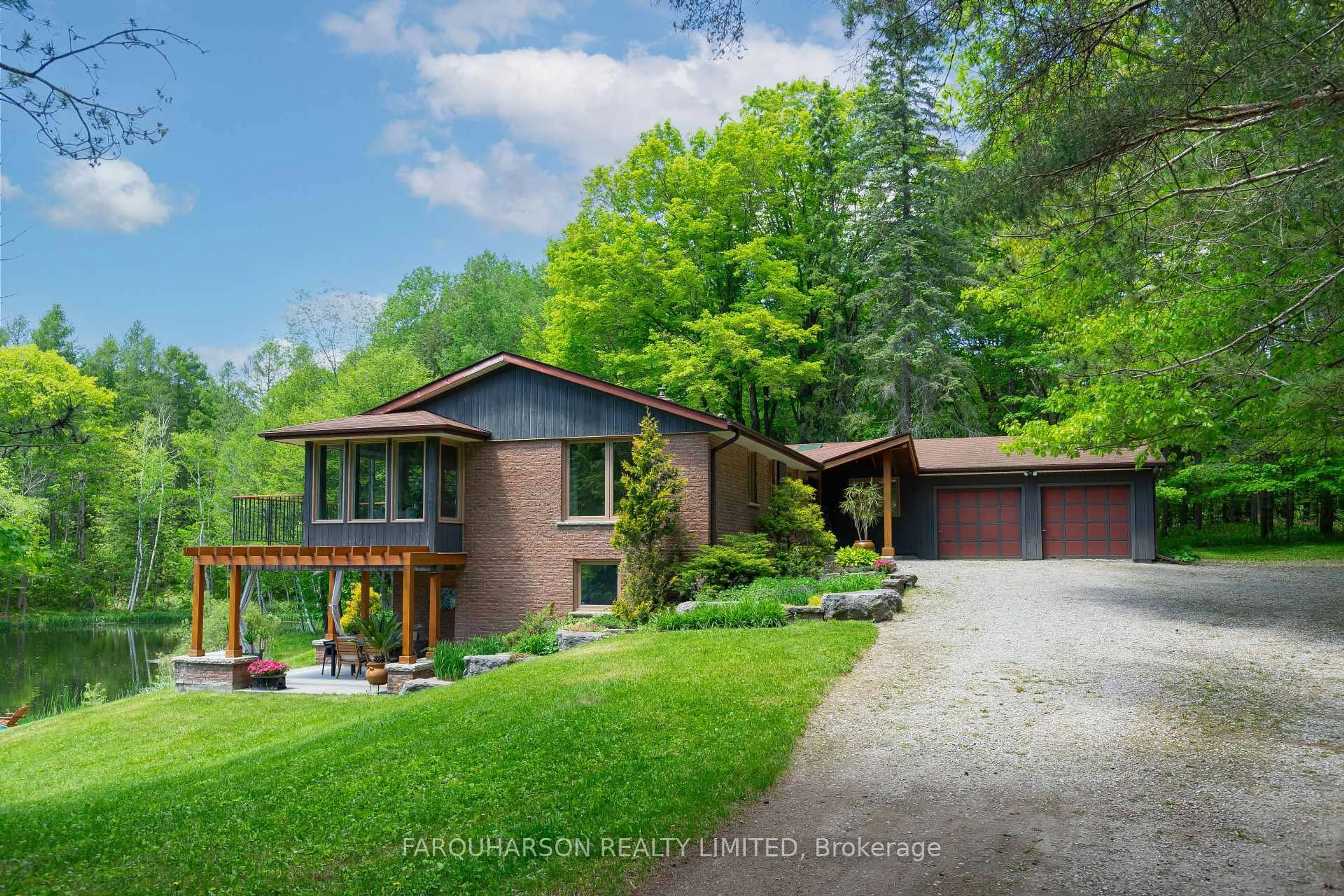 Home with brick exterior material, unknown for 1680 Concession 6 Rd, Uxbridge Ontario L9P 1R4