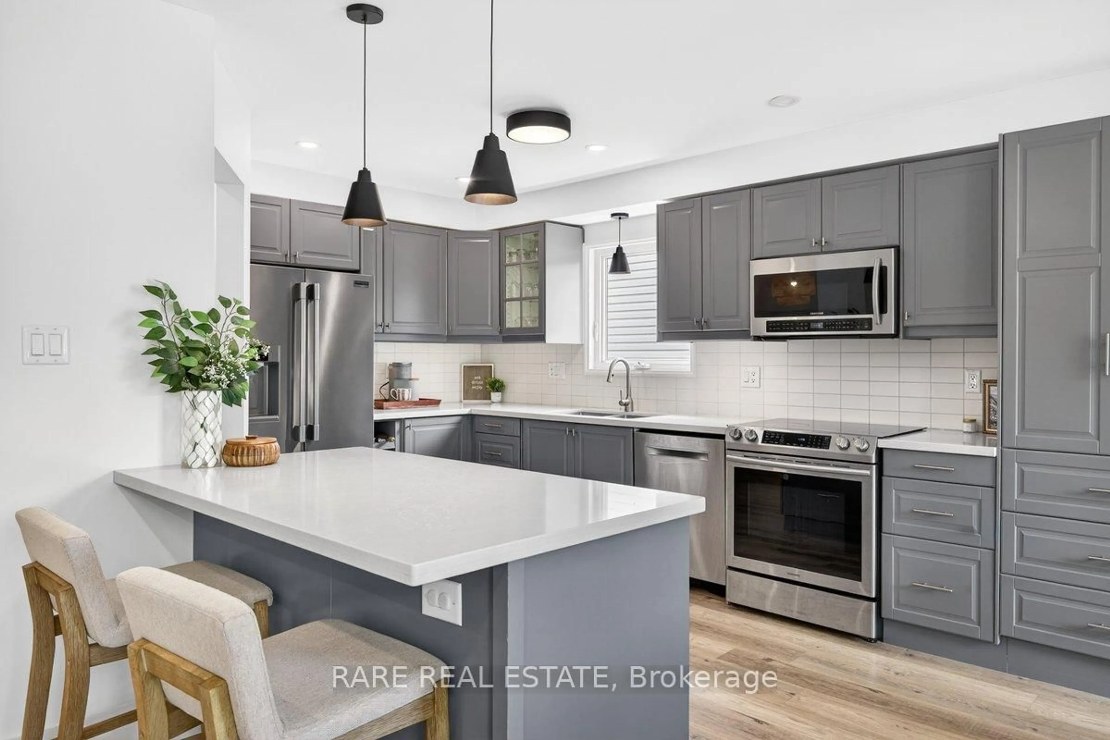Open concept kitchen, unknown for 57 Darren Dr, Essa Ontario L3W 0K2