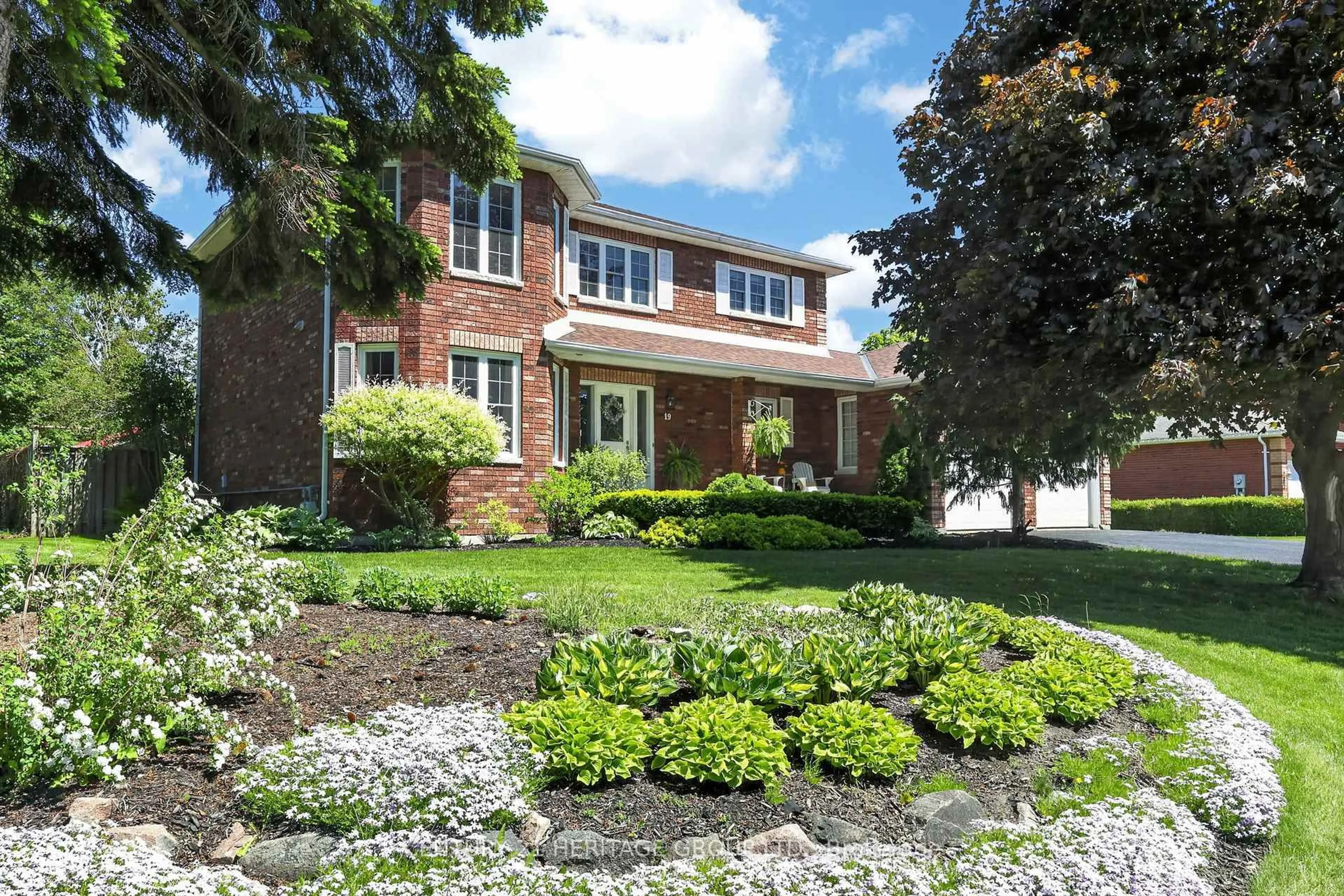 Home with brick exterior material, street for 19 Kevin Cres, Essa Ontario L0L 2N0