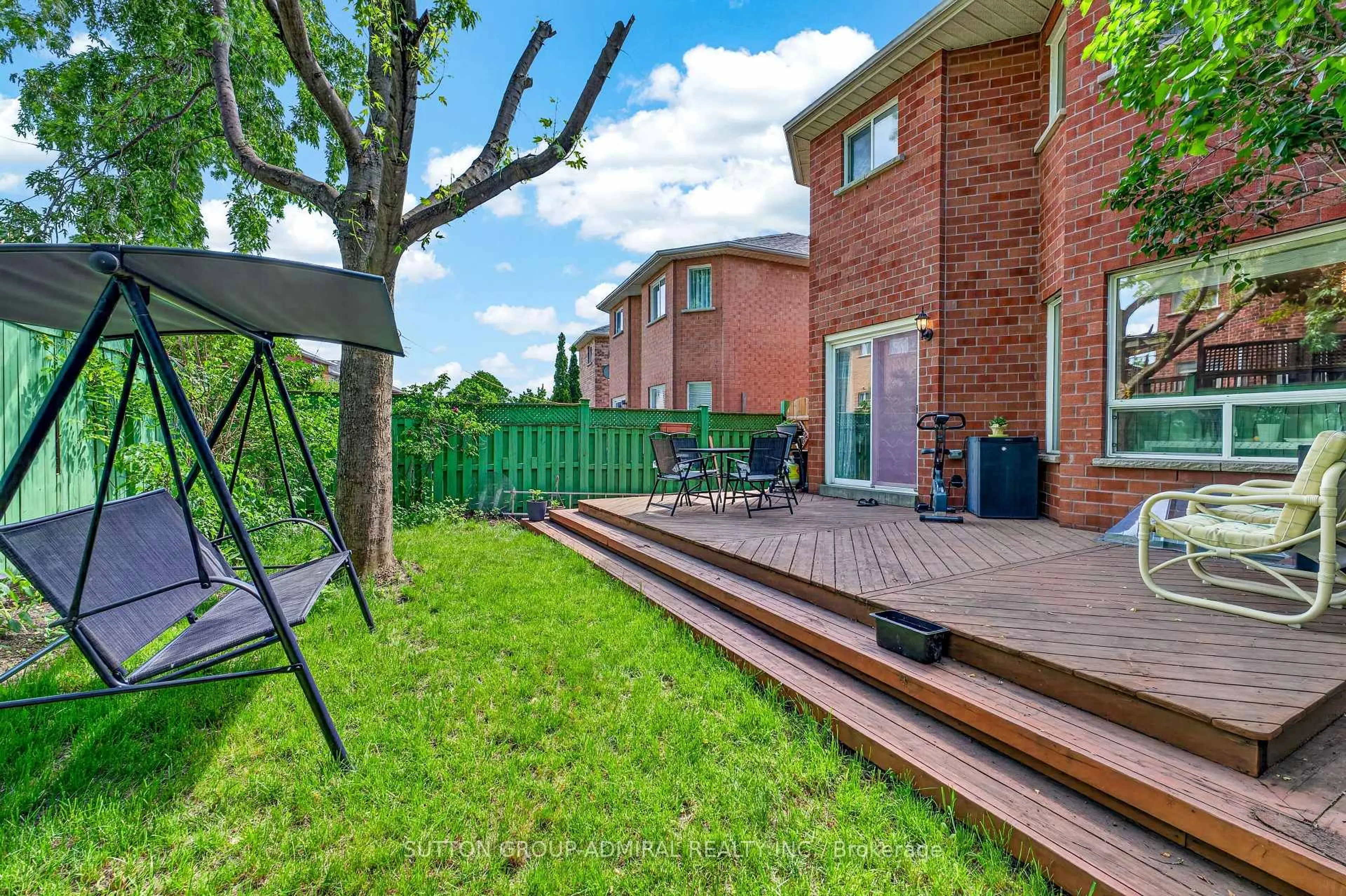 Patio, street for 134 Purcell Cres, Vaughan Ontario L6A 3C6