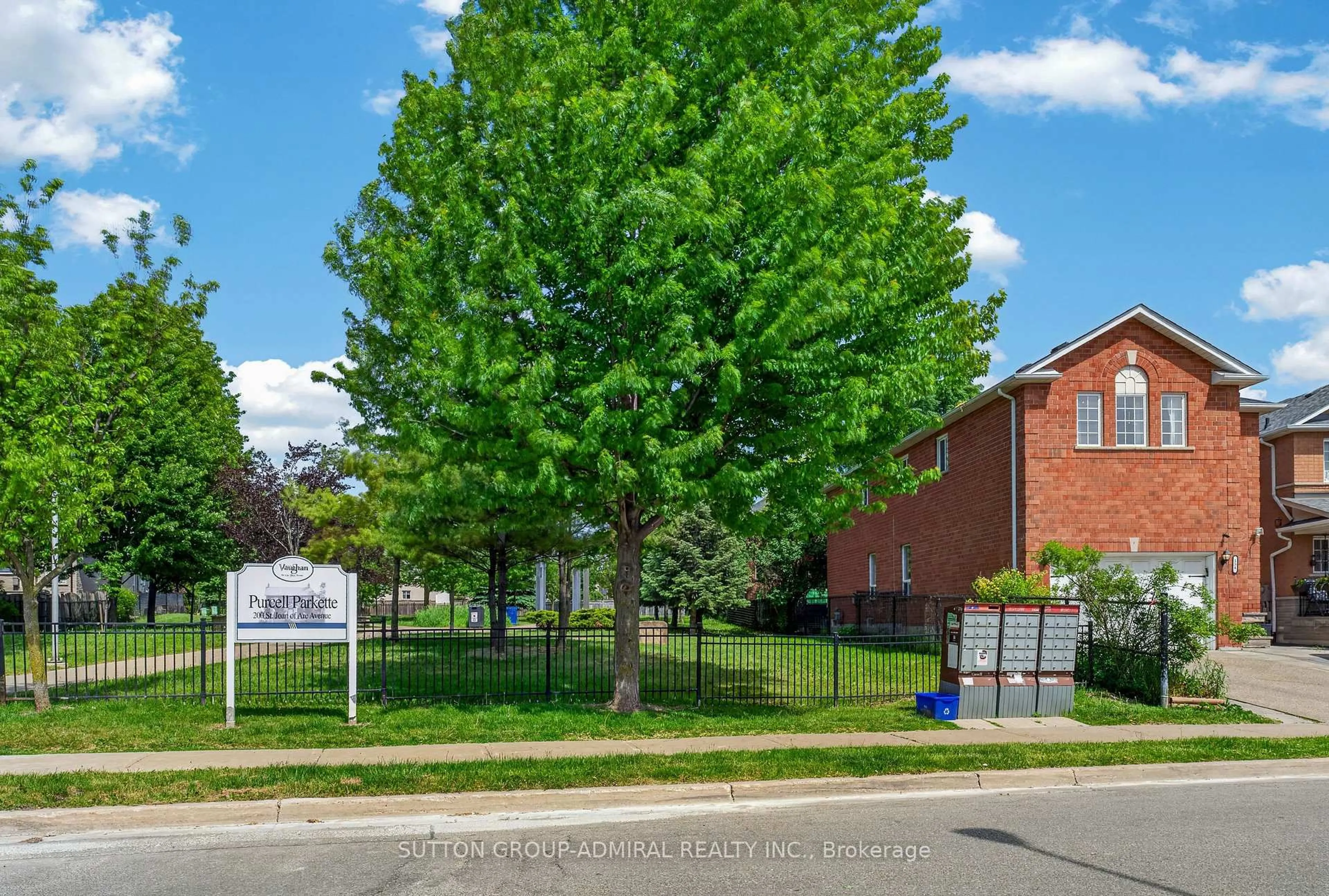 Unknown for 134 Purcell Cres, Vaughan Ontario L6A 3C6