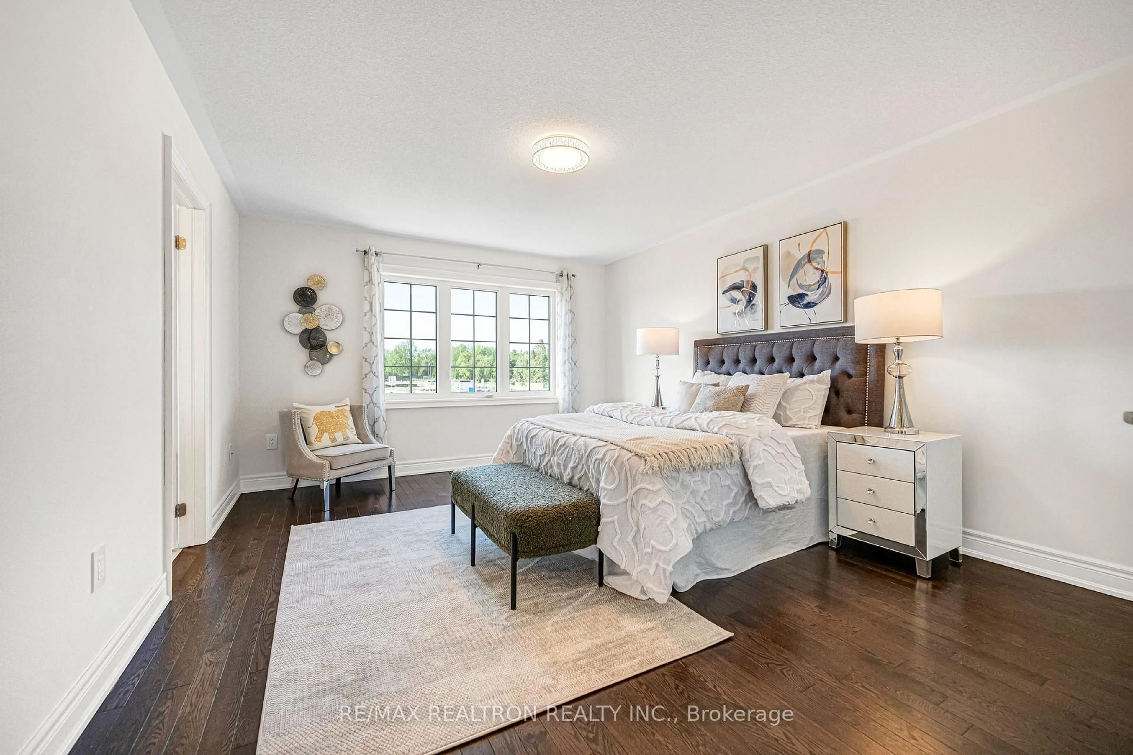 Bedroom with bed, unknown for 235 Jim Mortson Dr, East Gwillimbury Ontario L9N 0Z3