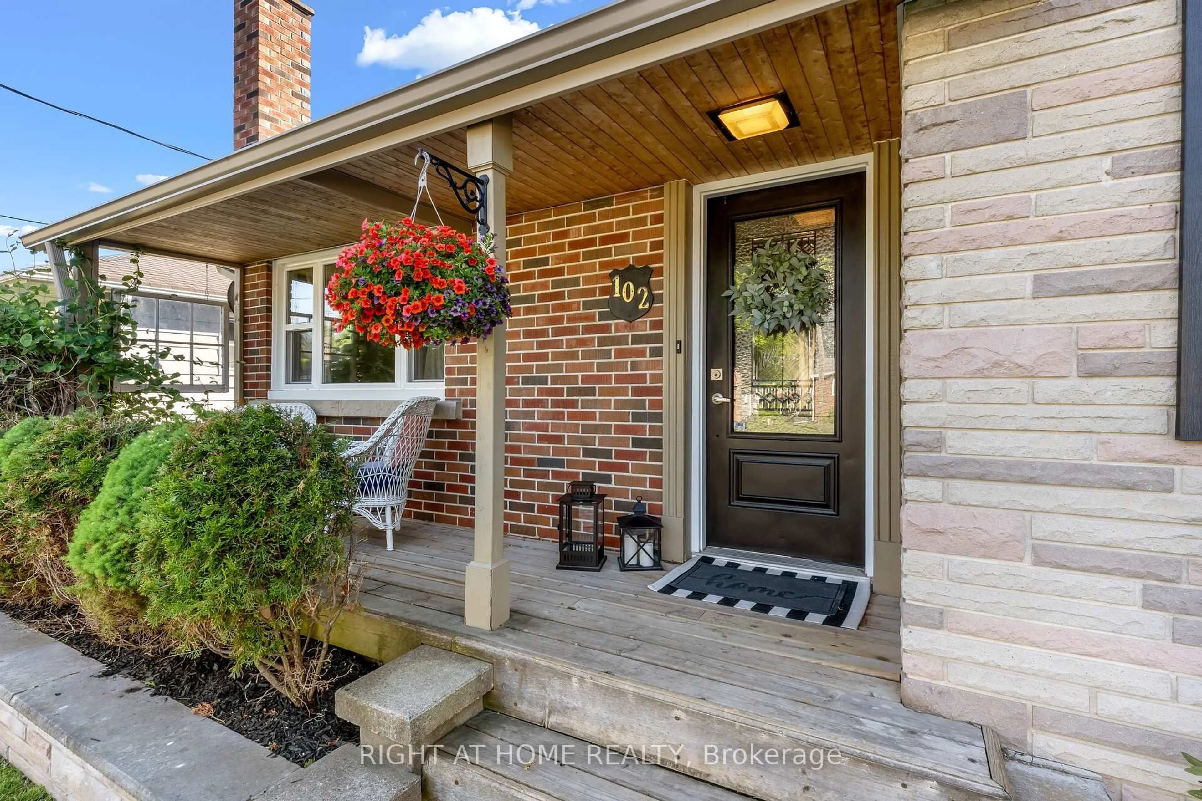 Home with brick exterior material, street for 102 Paris St, New Tecumseth Ontario L9R 1H2