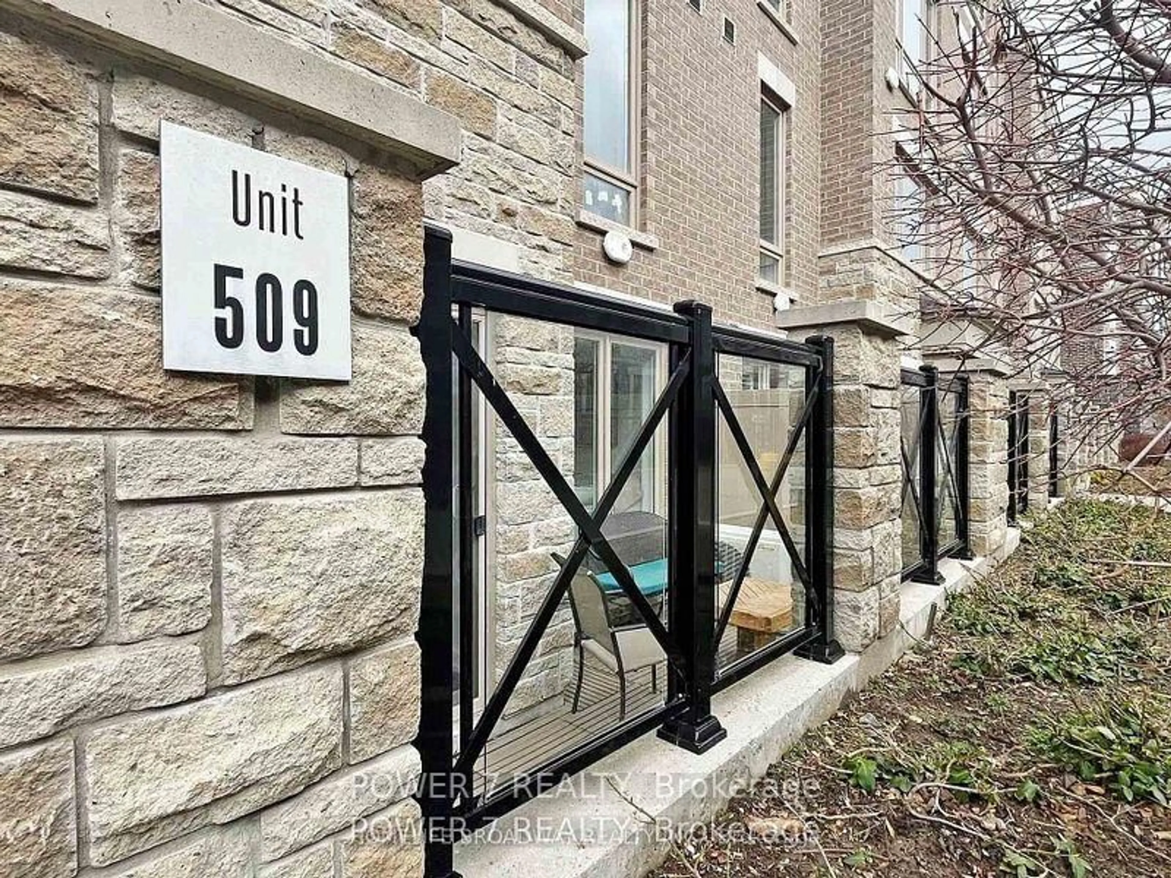Indoor entryway for 30 Dunsheath Way #509, Markham Ontario L6B 1N3