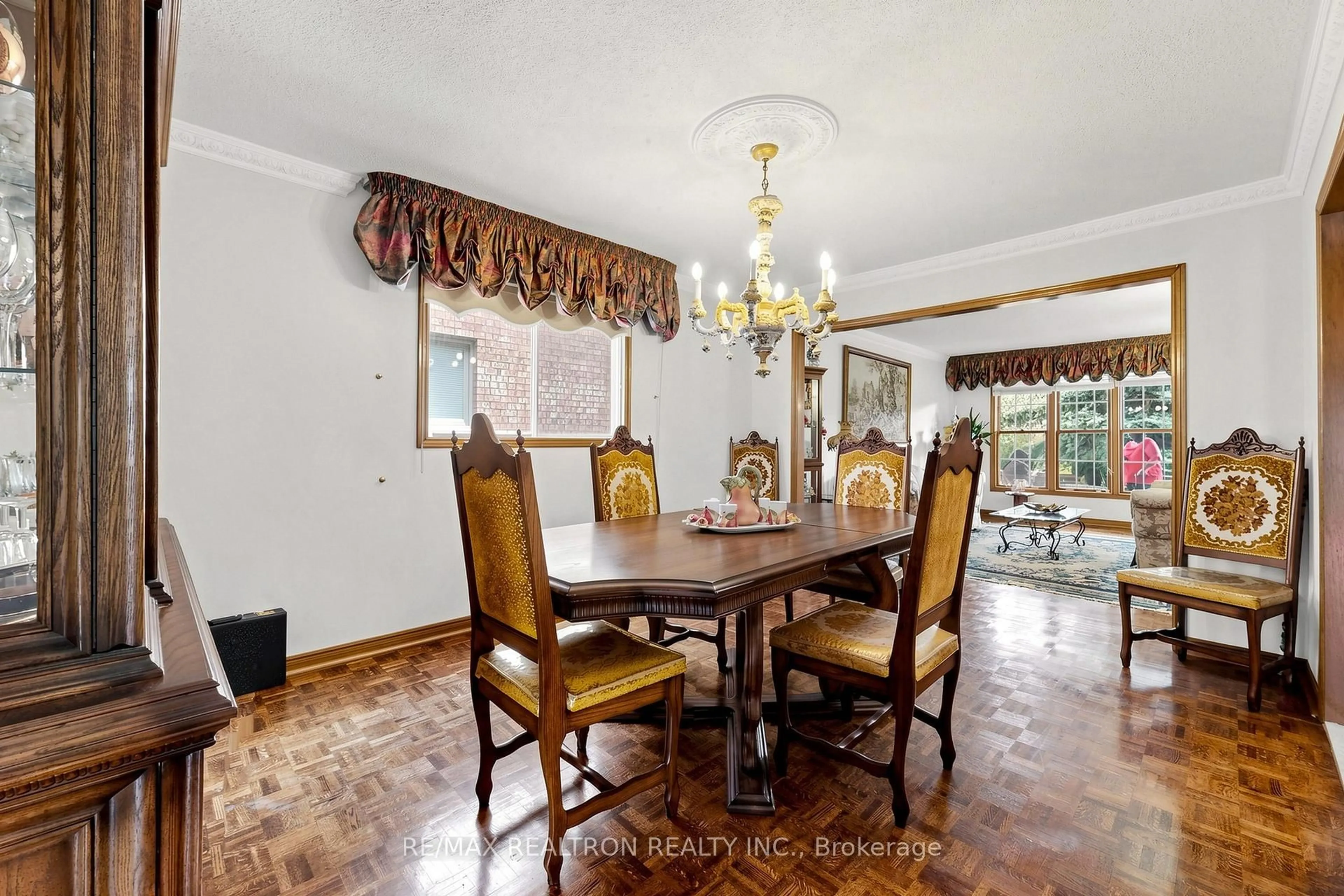 Dining room, unknown for 100 Gas Light Cres, Vaughan Ontario L4L 8G1