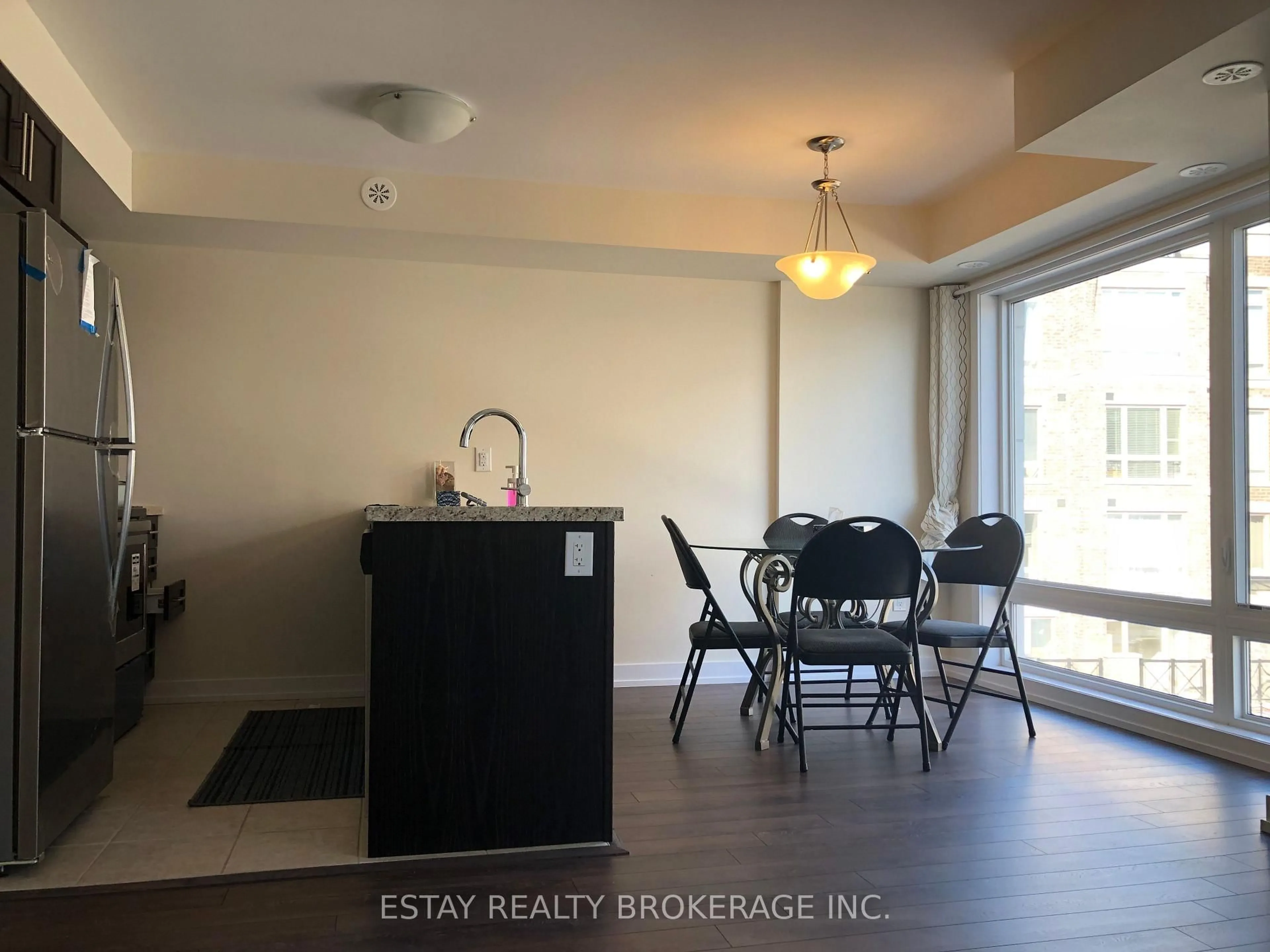 A pic of a room for 2 Westmeath Lane #2118, Markham Ontario L6B 1N5