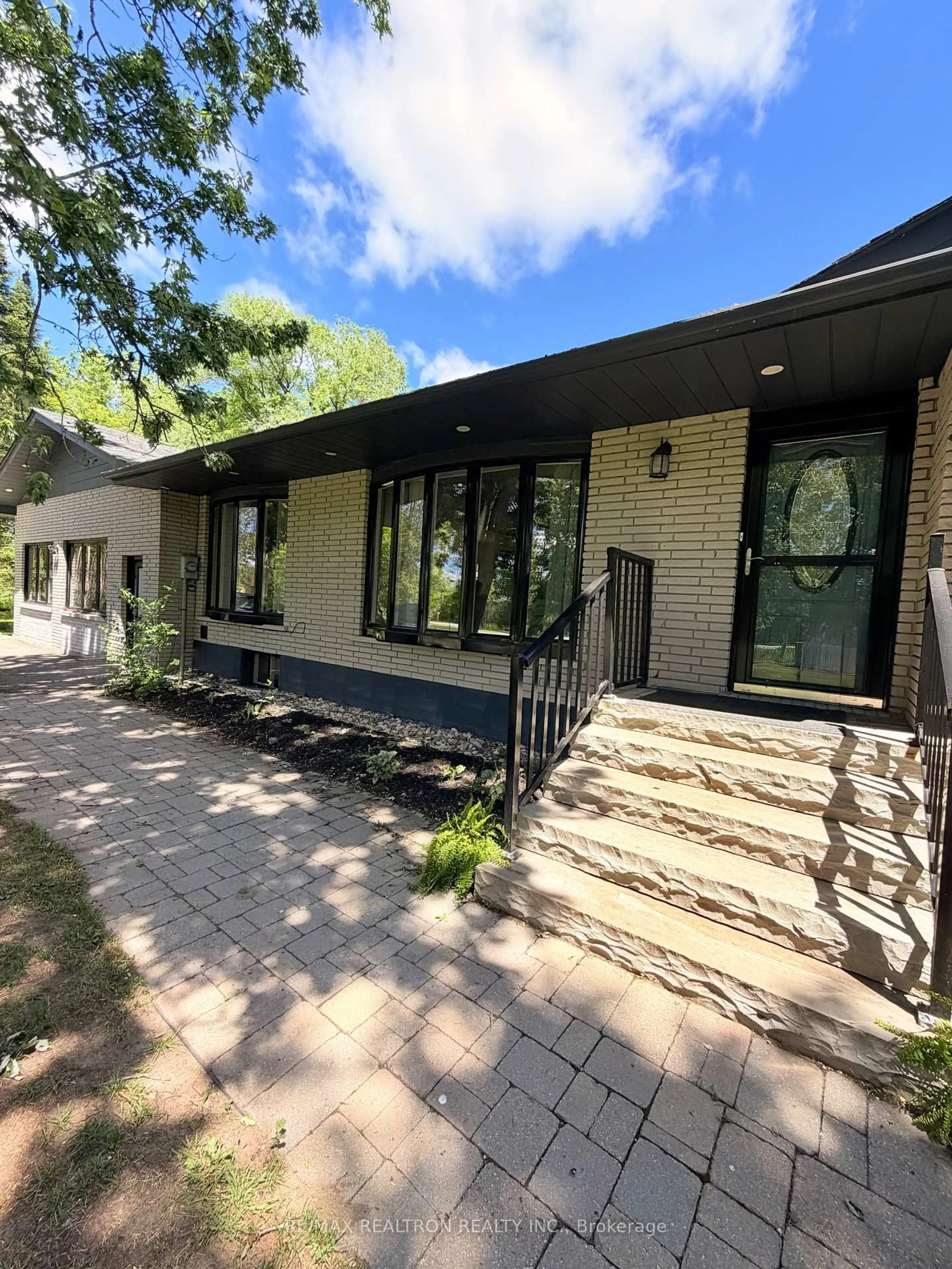 Home with brick exterior material, street for 22305 Kennedy Rd, East Gwillimbury Ontario L0G 1R0