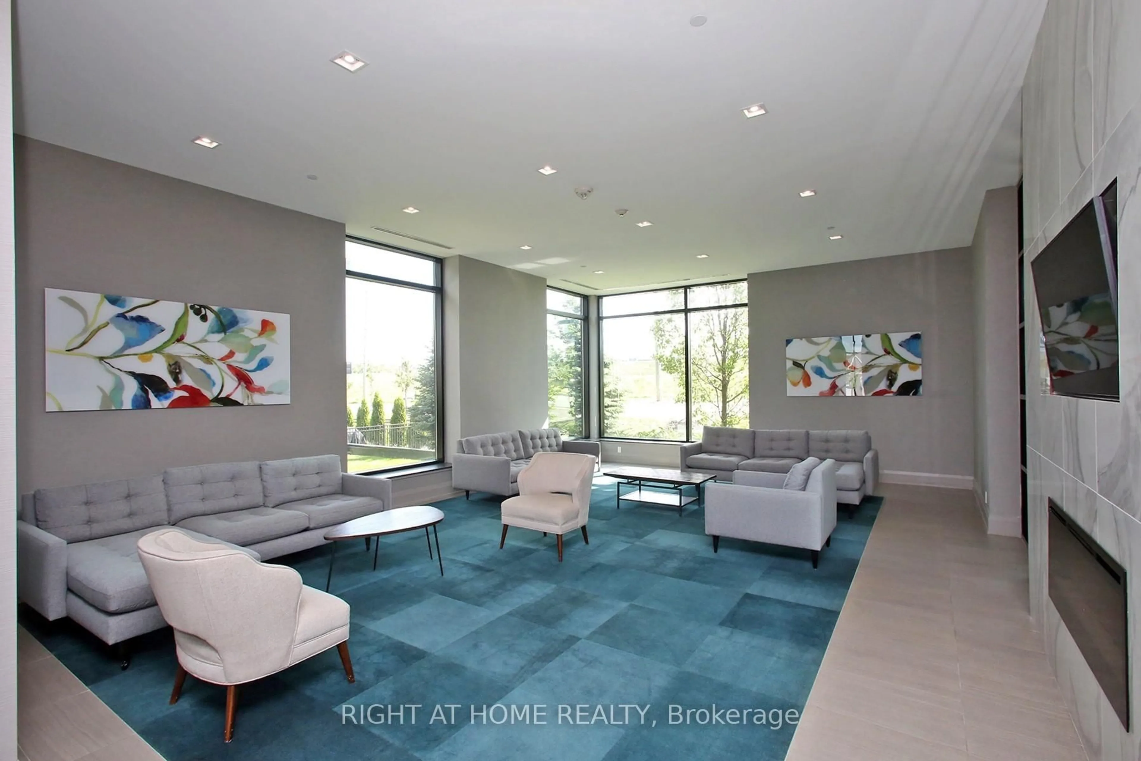 Lobby for 555 William Graham Dr #436, Aurora Ontario L4G 3H9