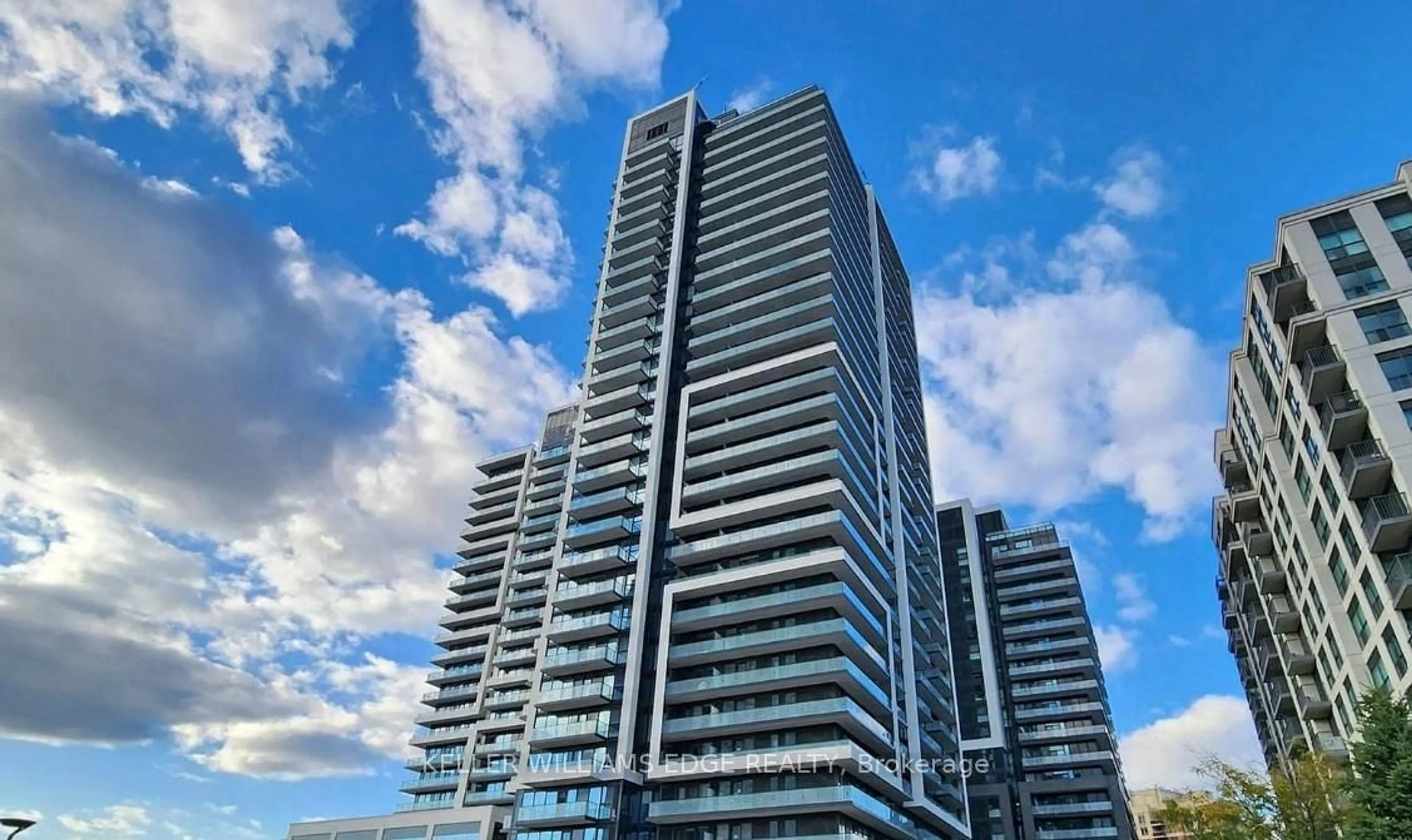 Unknown for 105 Oneida Cres #401, Richmond Hill Ontario L4B 0B1