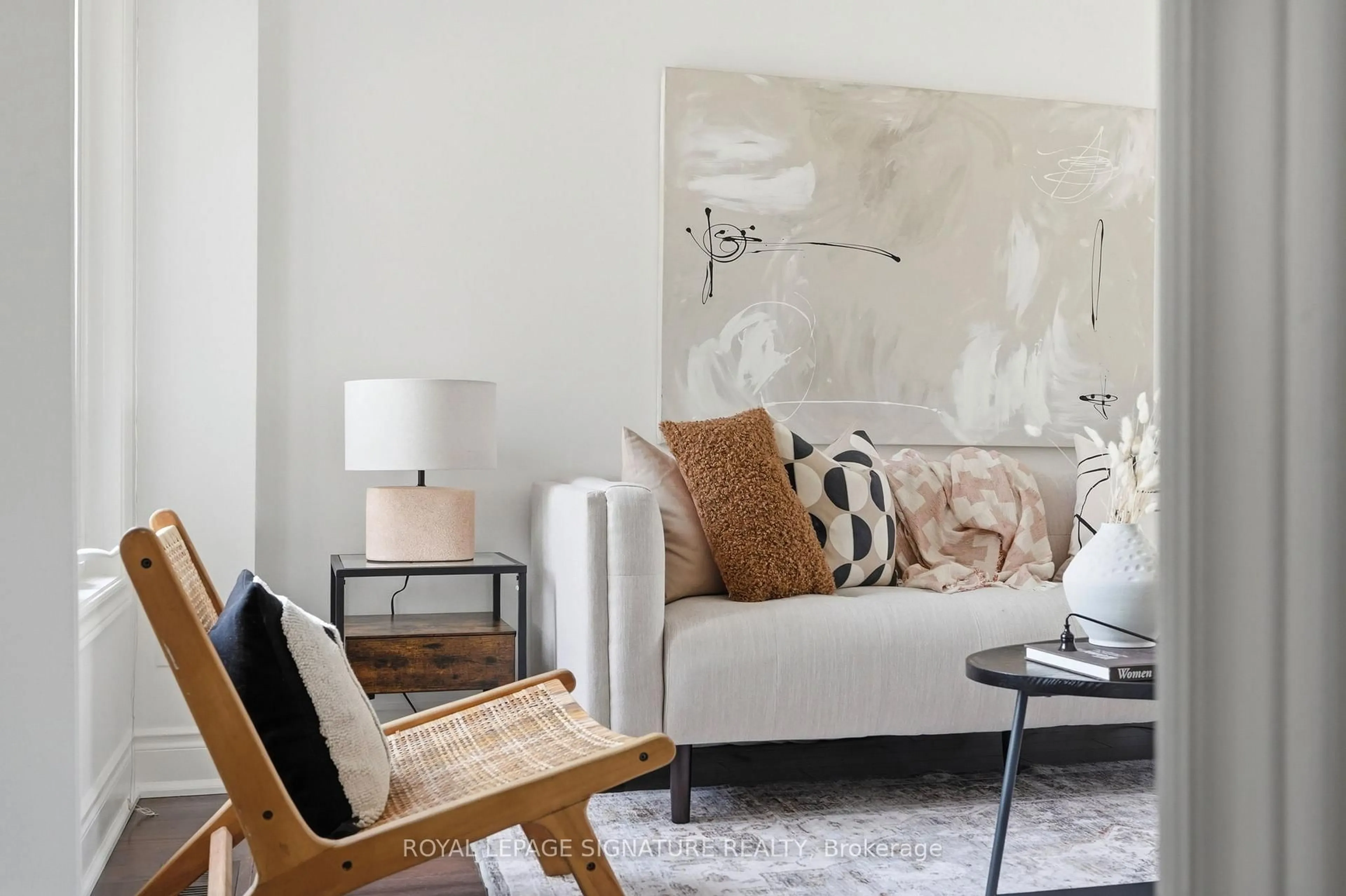 Living room with furniture, unknown for 45 Oban Ave, Vaughan Ontario L6A 2E2