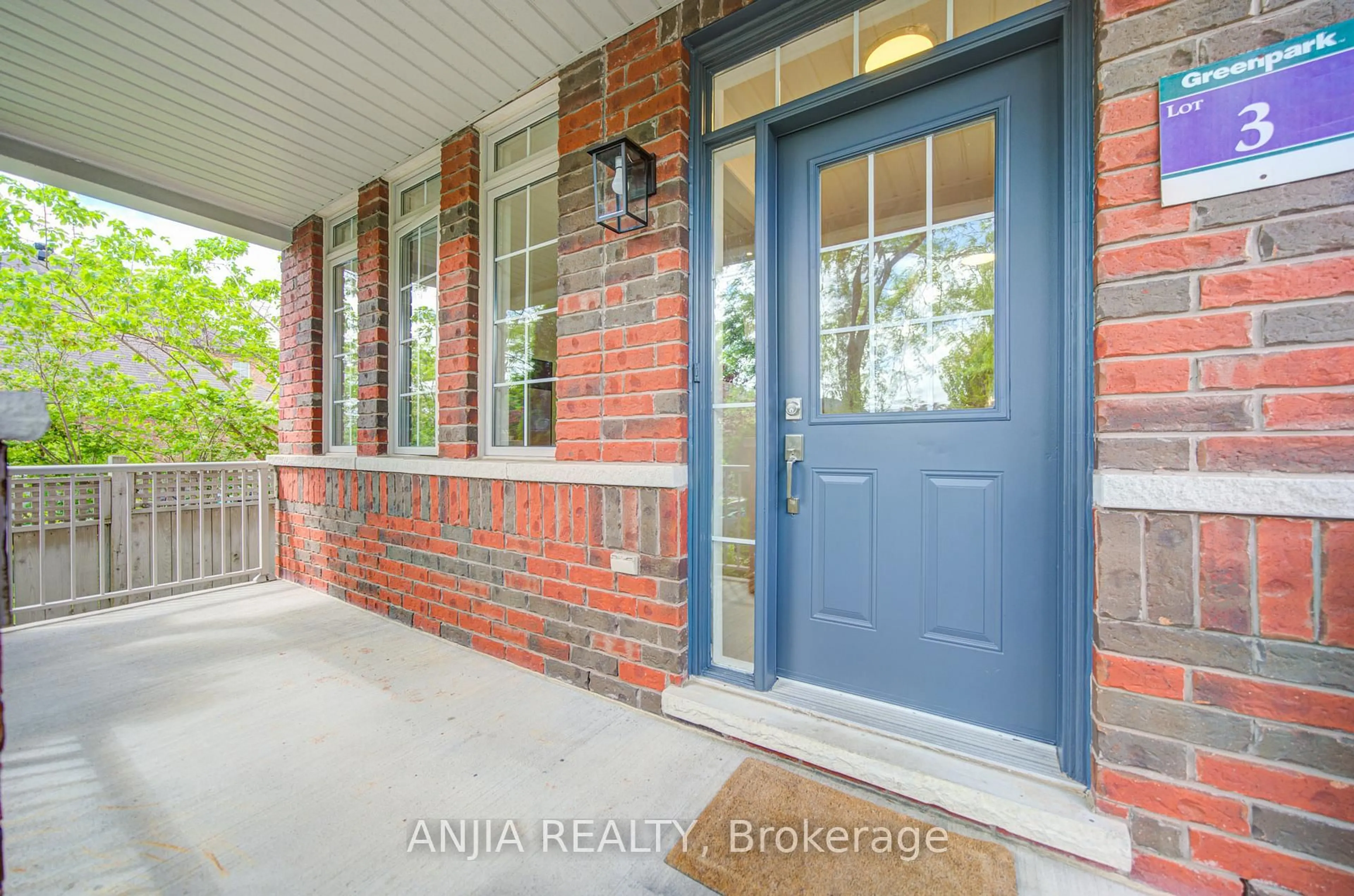 Indoor entryway for 4 Willow St, Markham Ontario L6E 0G3