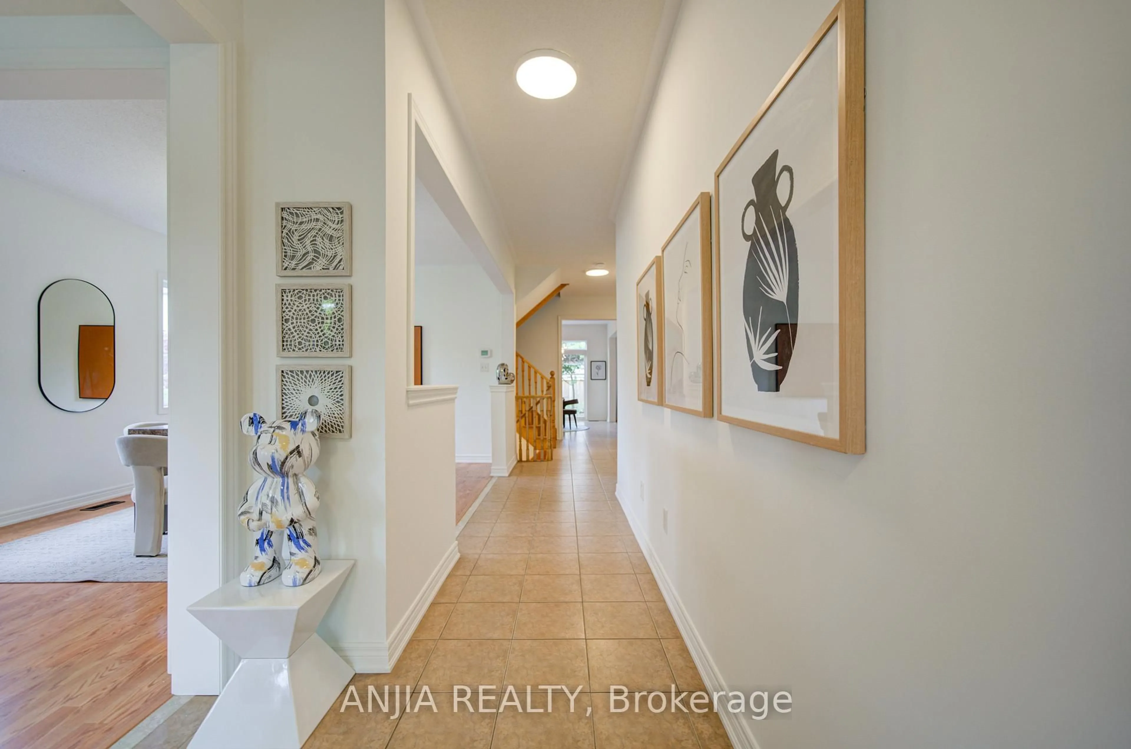 Indoor entryway for 4 Willow St, Markham Ontario L6E 0G3